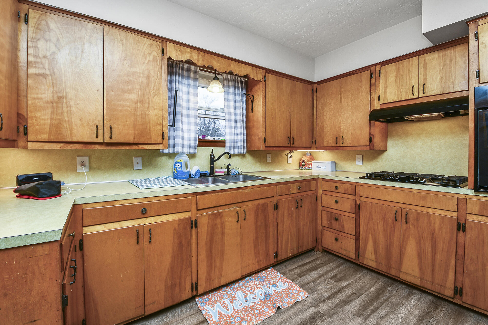 1209 North Darrell Street Property Photo 10