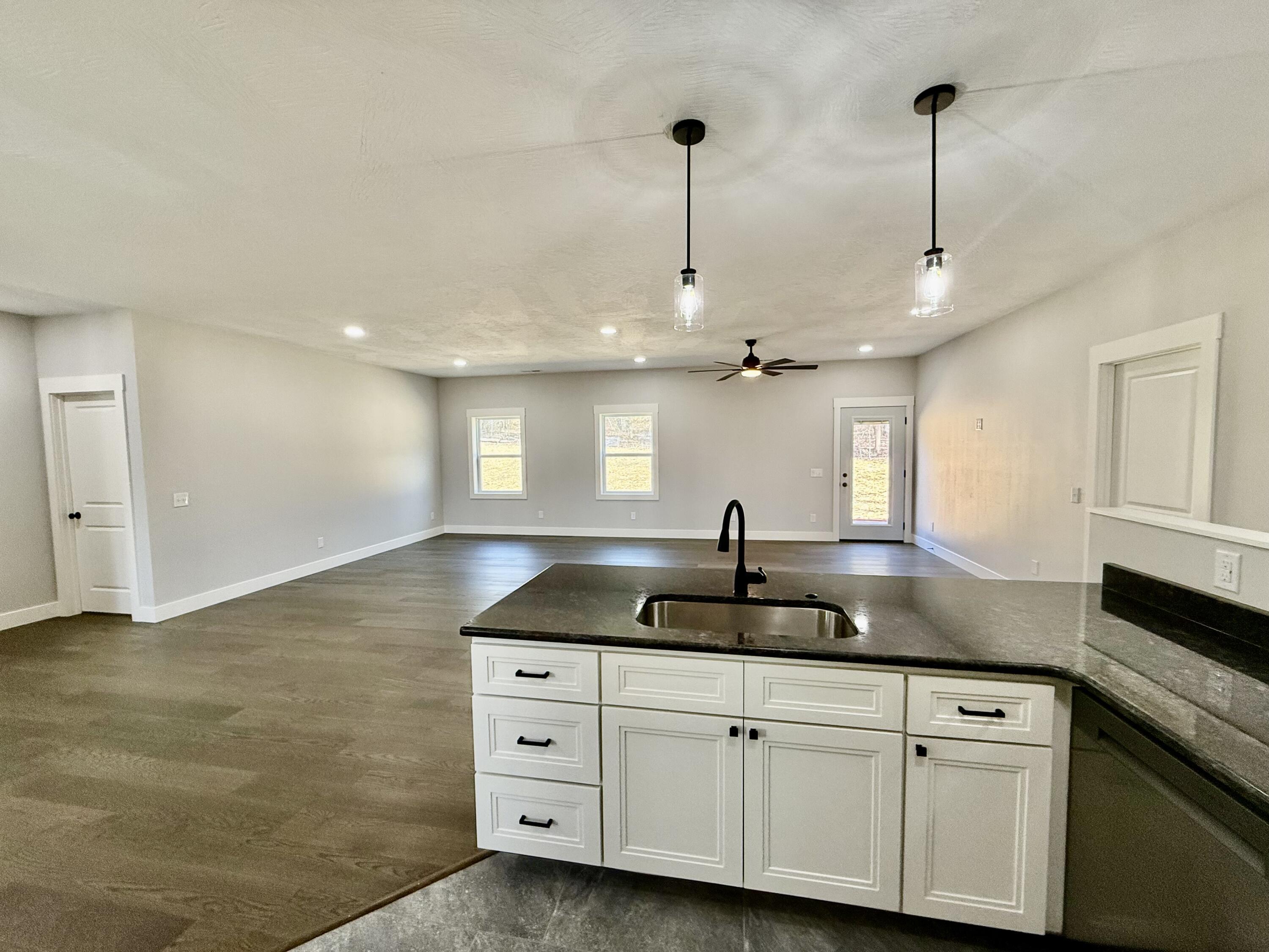 103 Remington Circle Property Photo 3