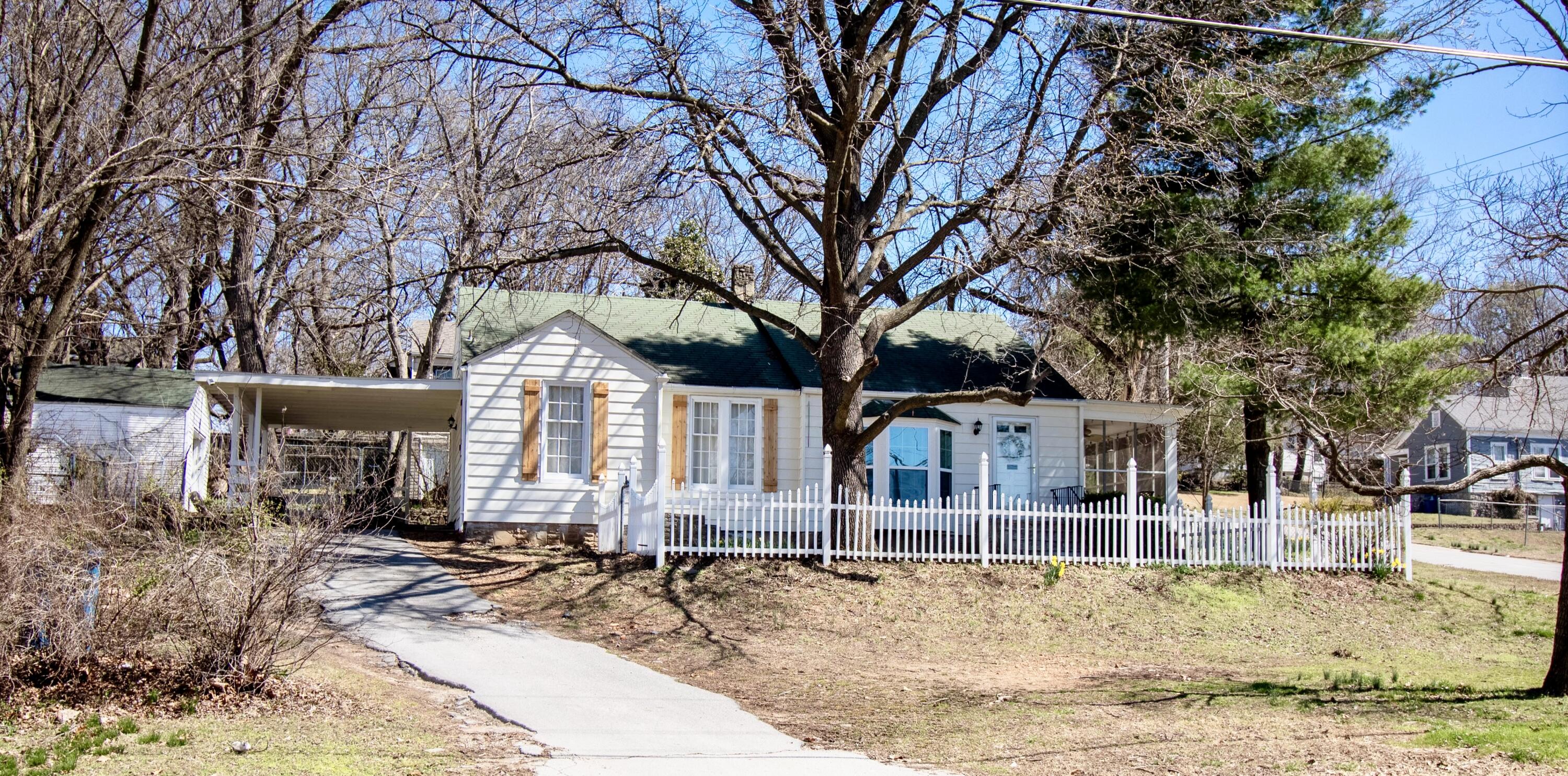 125 South Valley Street Property Photo