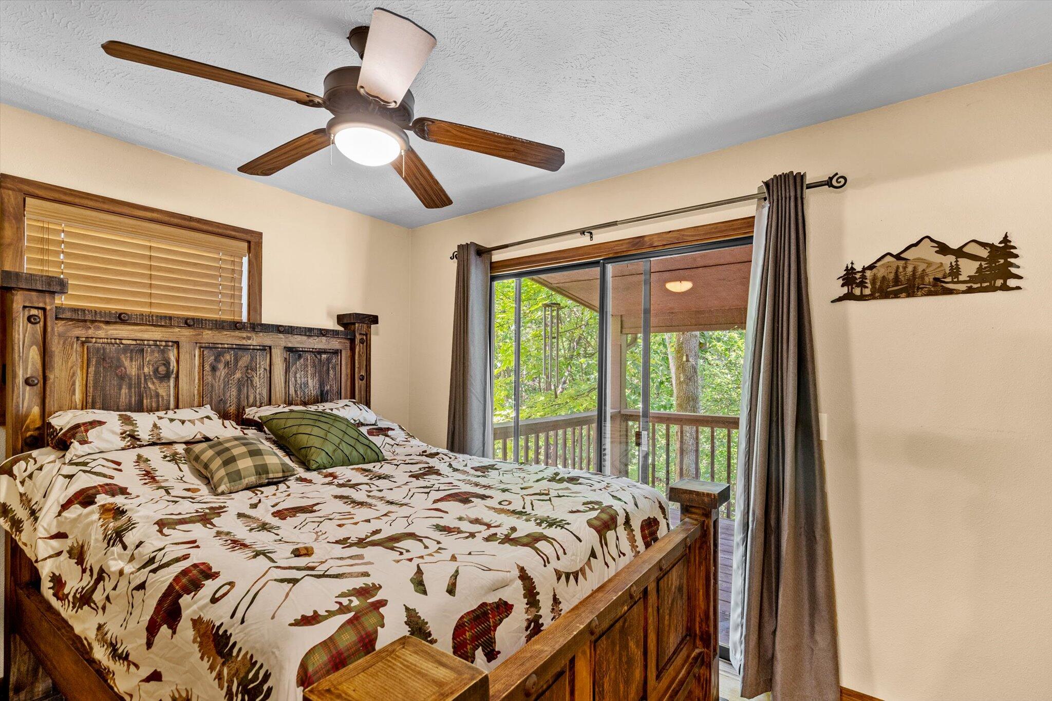 22762 Air Park Drive Property Photo 12