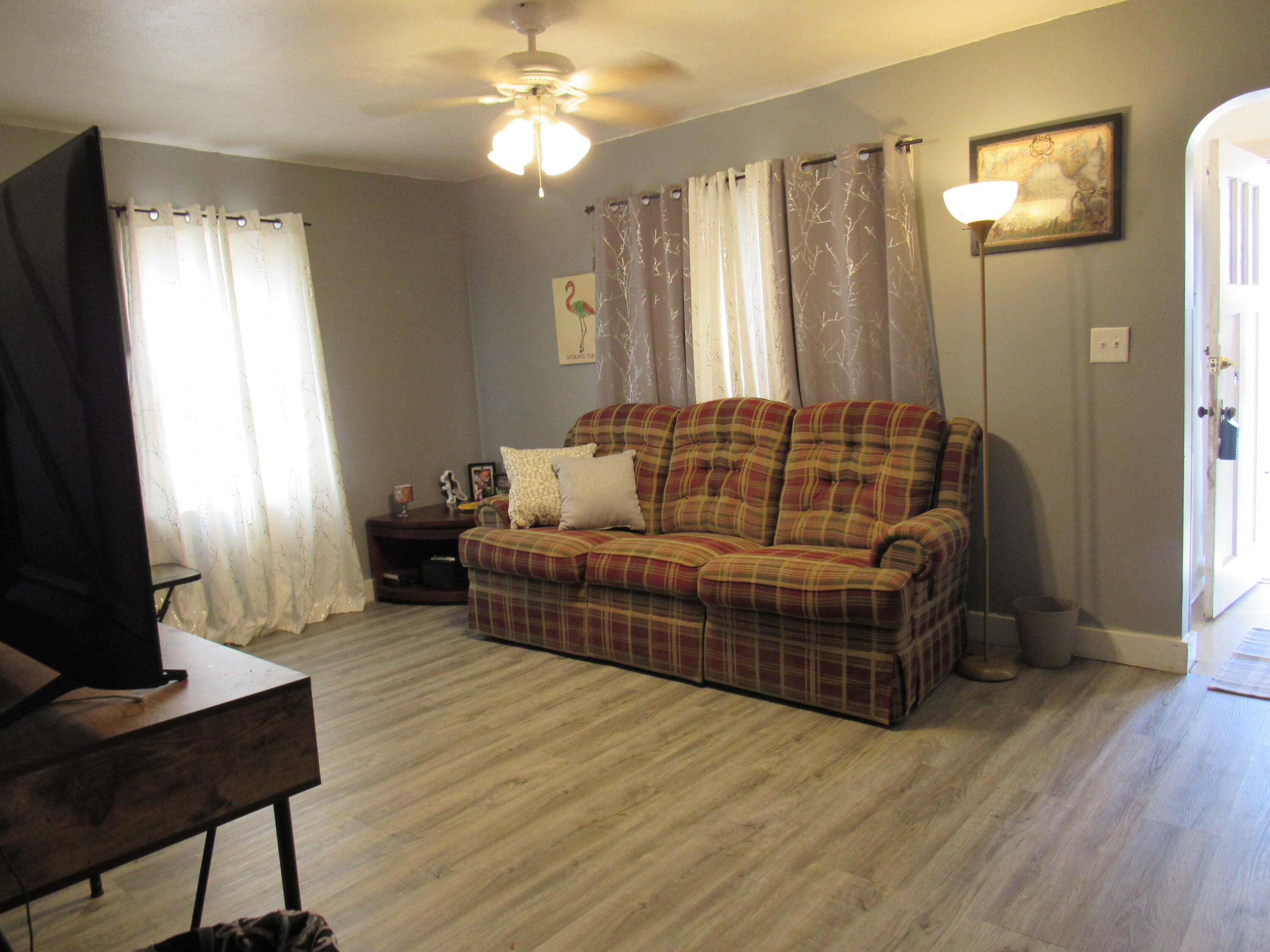 1226 South Ferguson Avenue Property Photo 12