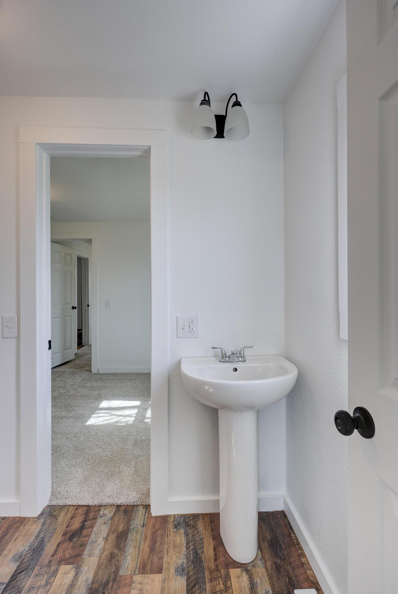 802 Jefferson Avenue Property Photo 17