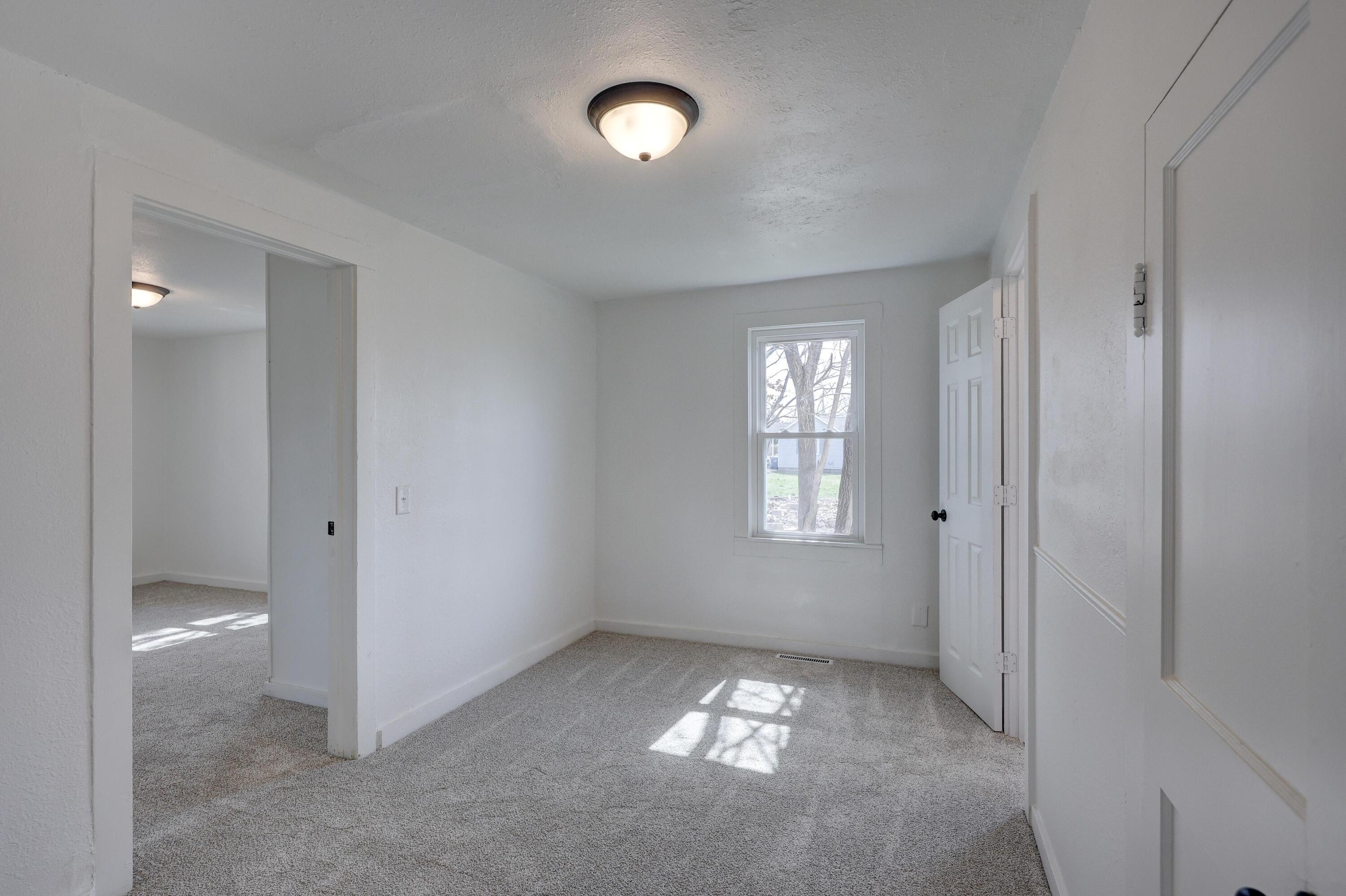 802 Jefferson Avenue Property Photo 18