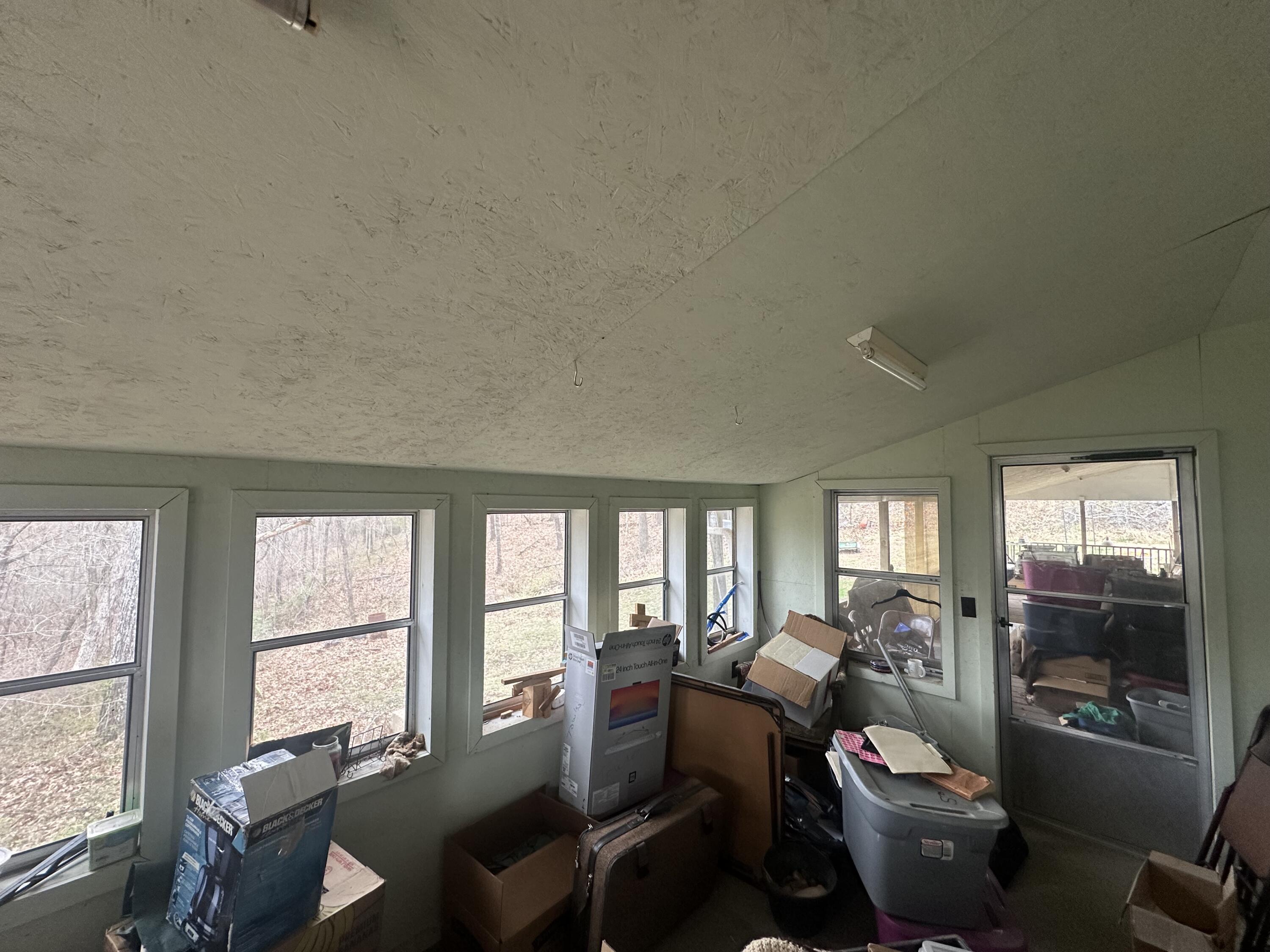 49 East Tower Line Rd Property Photo 7