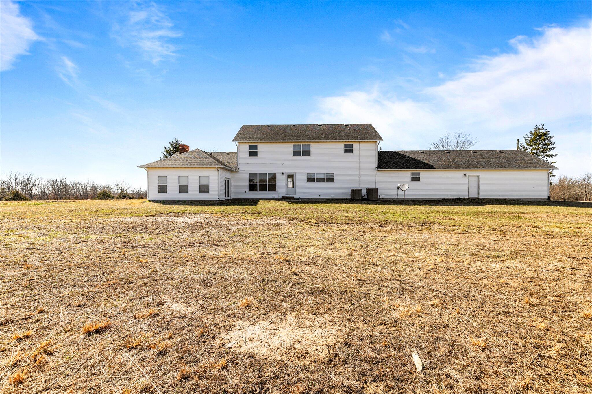 24668 St Highway U Property Photo 8