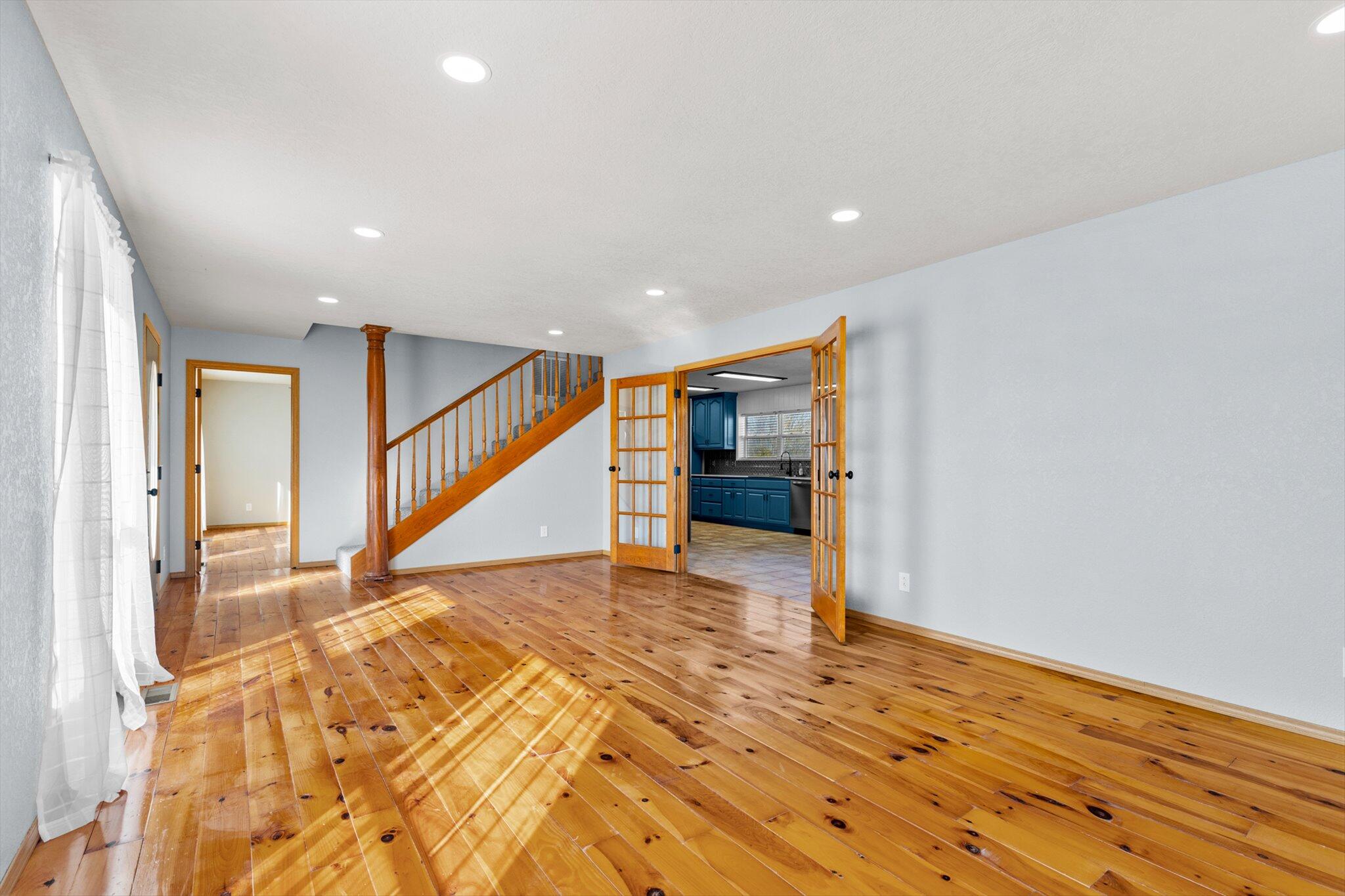 24668 St Highway U Property Photo 13