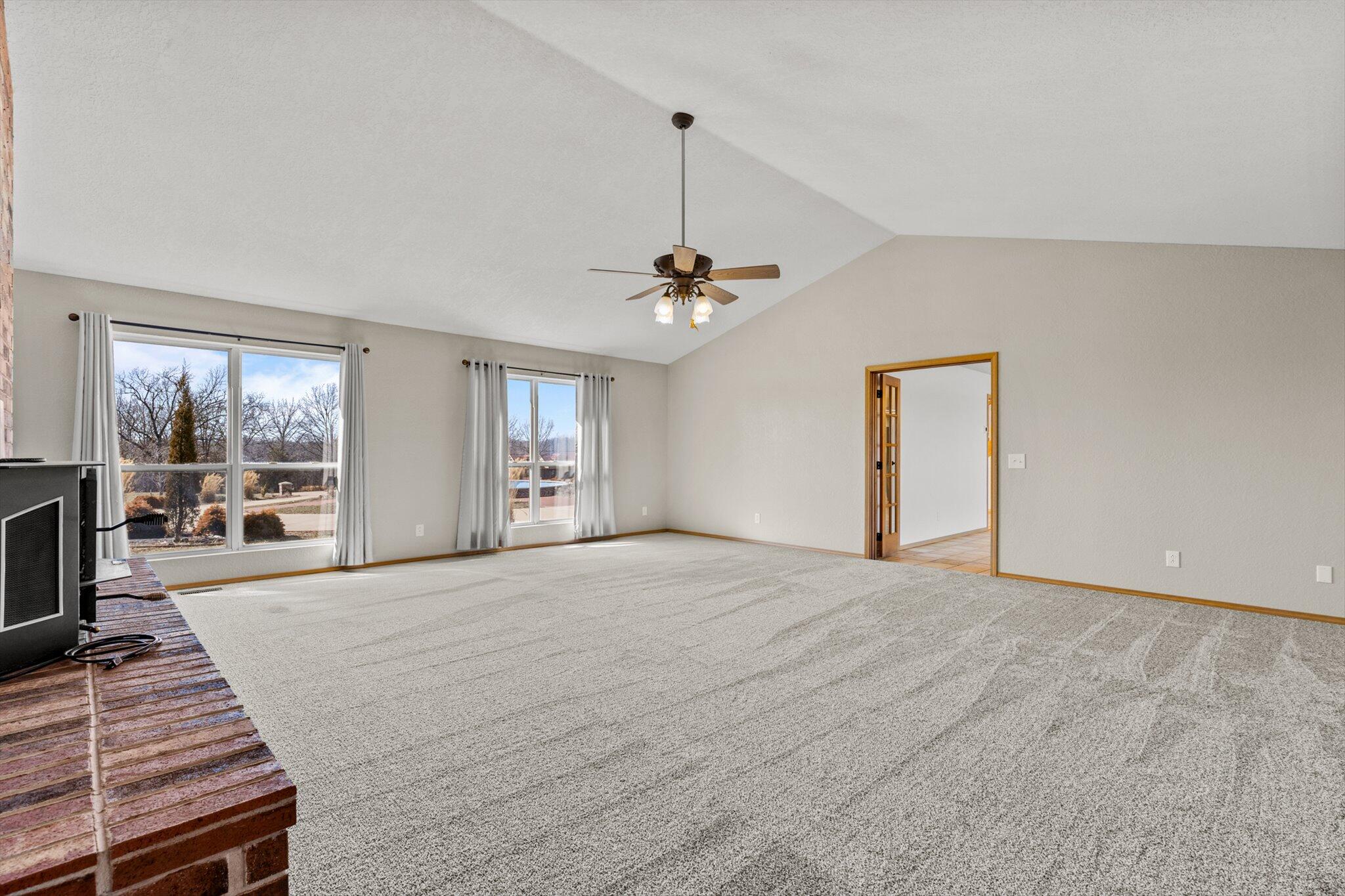 24668 St Highway U Property Photo 17