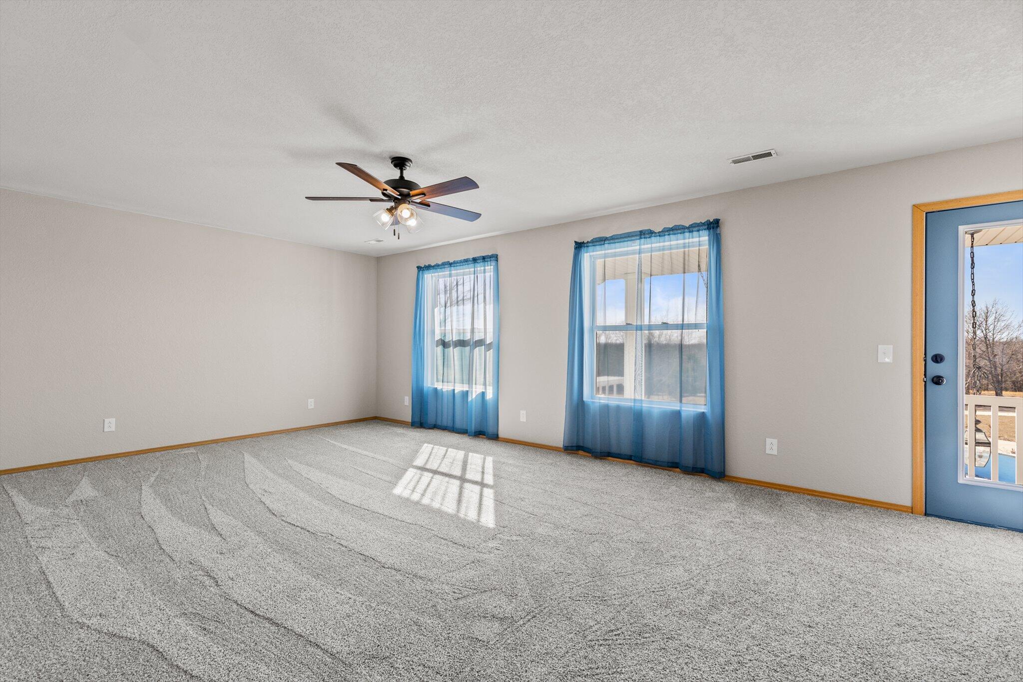 24668 St Highway U Property Photo 33