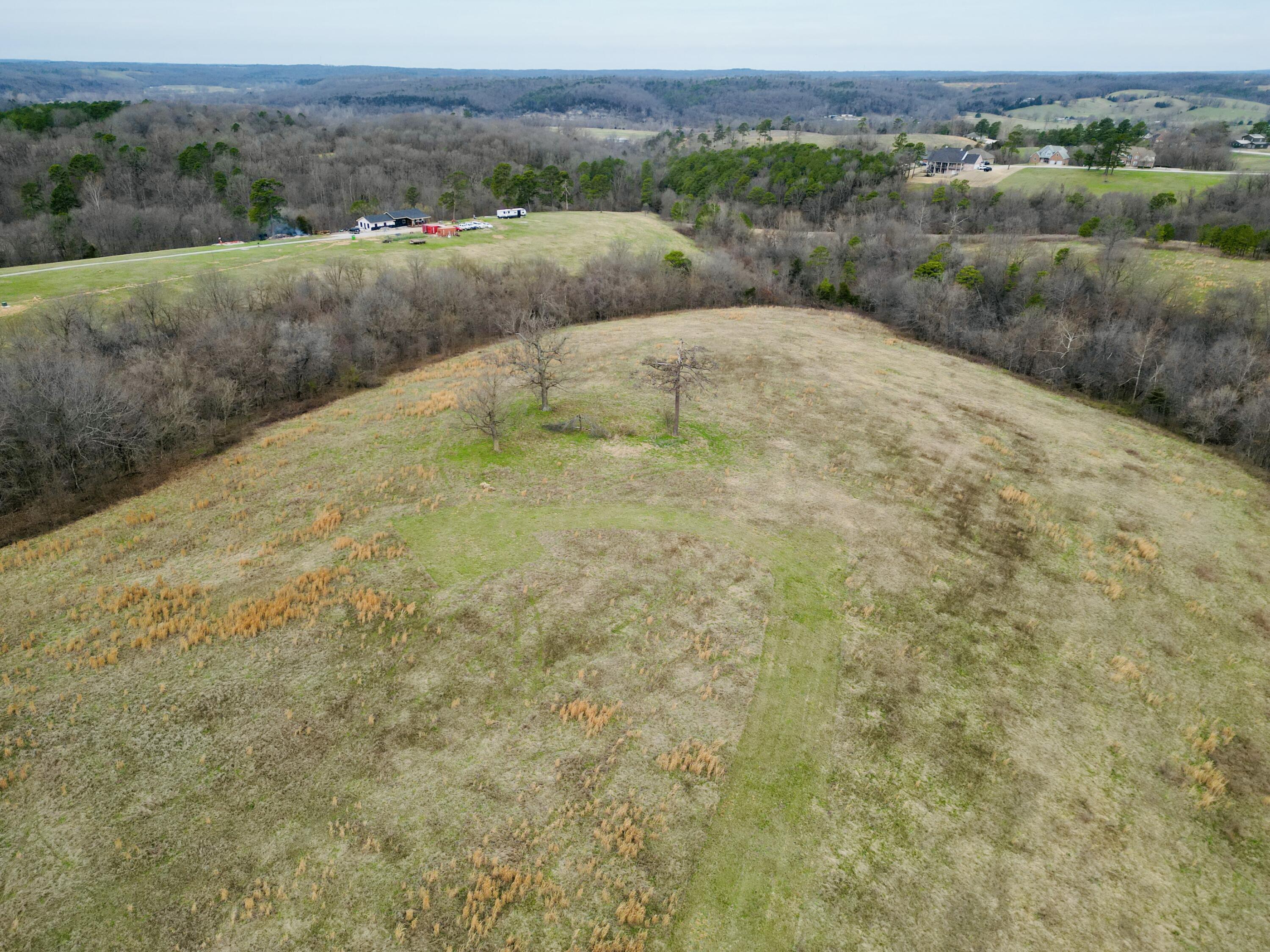1189 Mountain Ridge Drive Property Photo 4