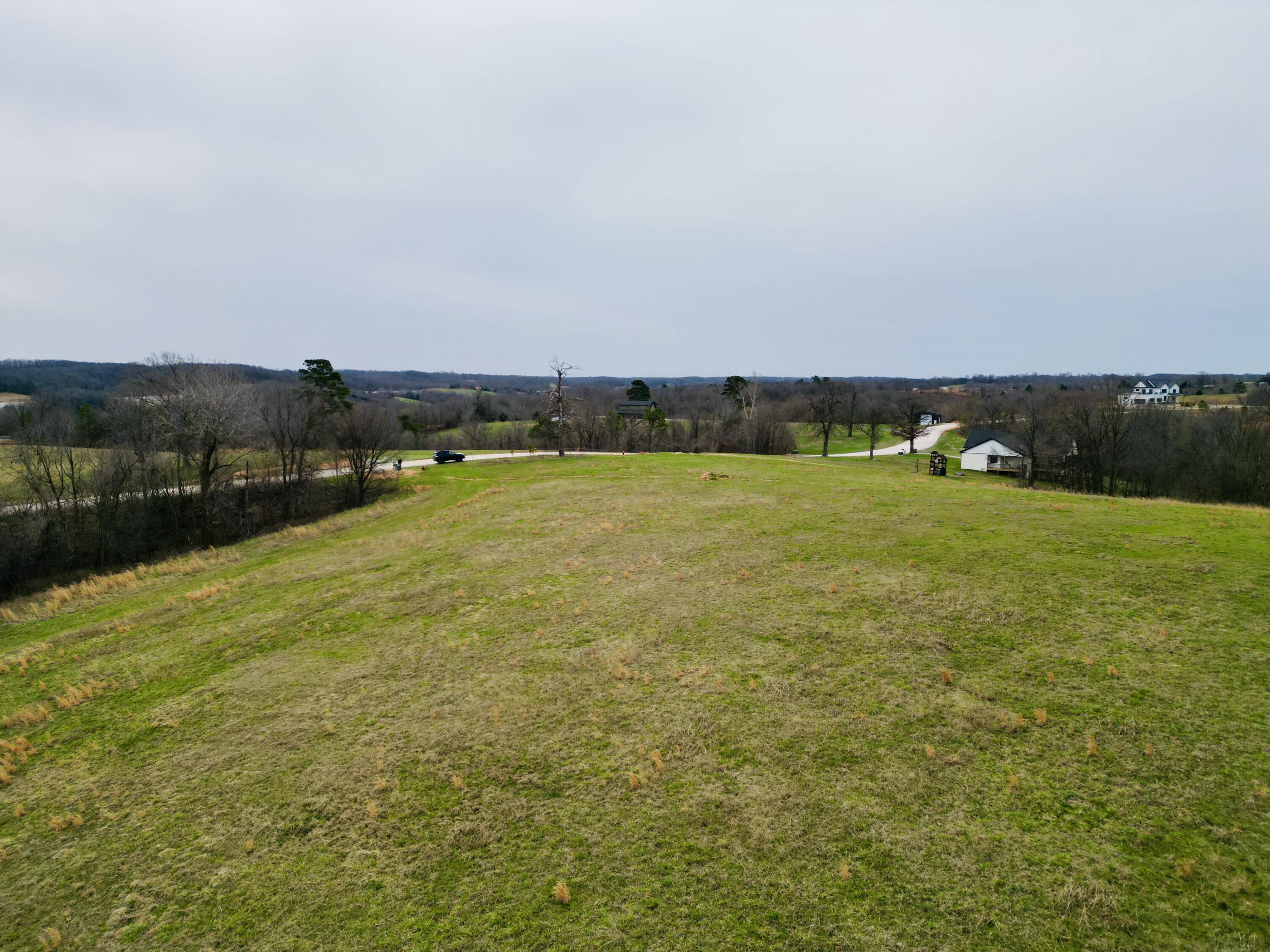 1189 Mountain Ridge Drive Property Photo 6