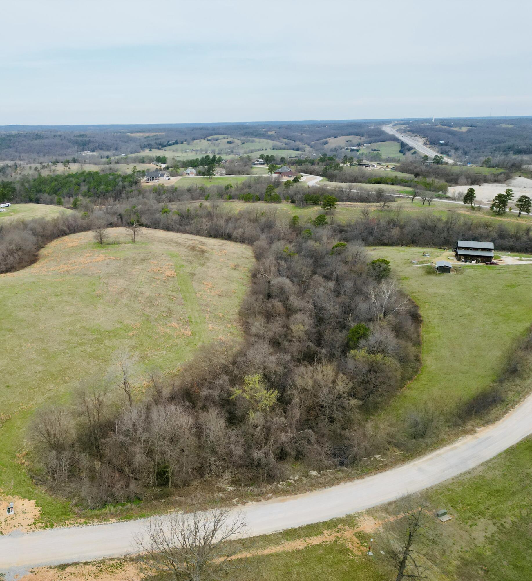 1189 Mountain Ridge Drive Property Photo 8