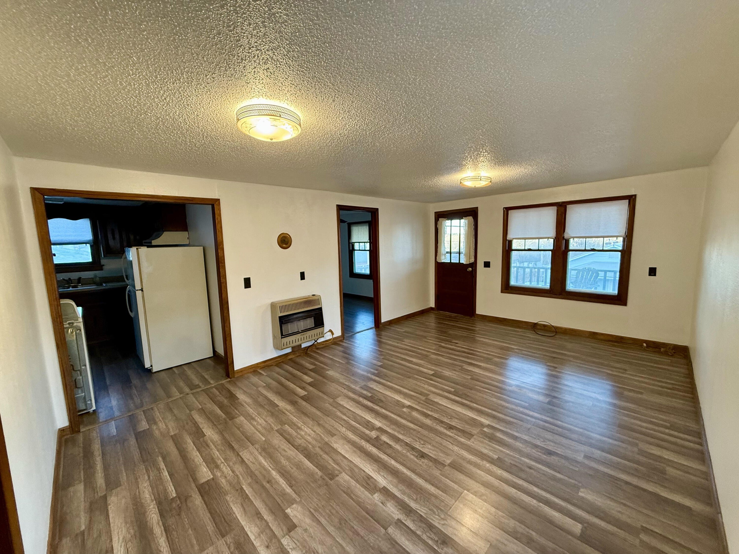 18143 Second Street Property Photo 5