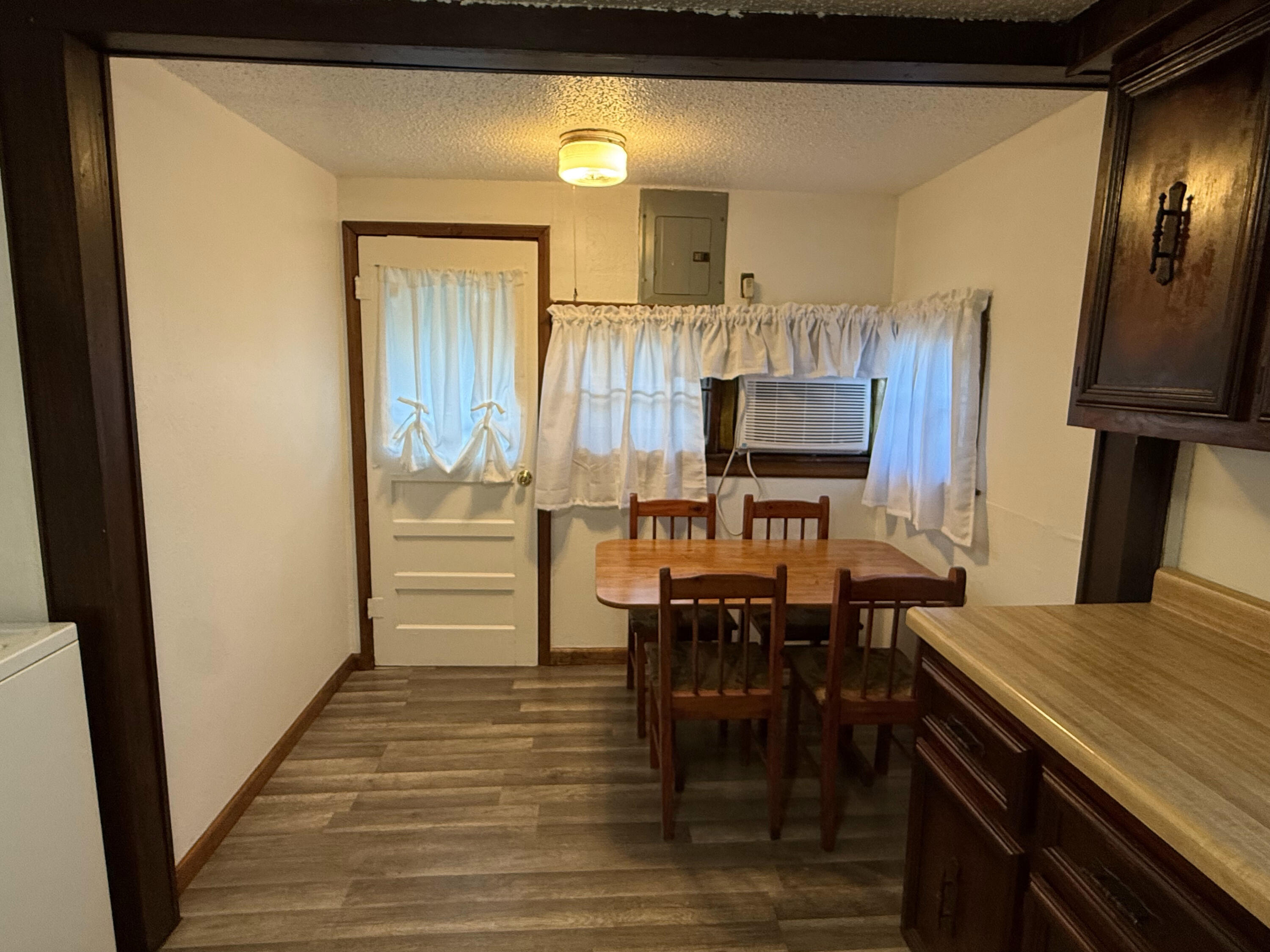 18143 Second Street Property Photo 6