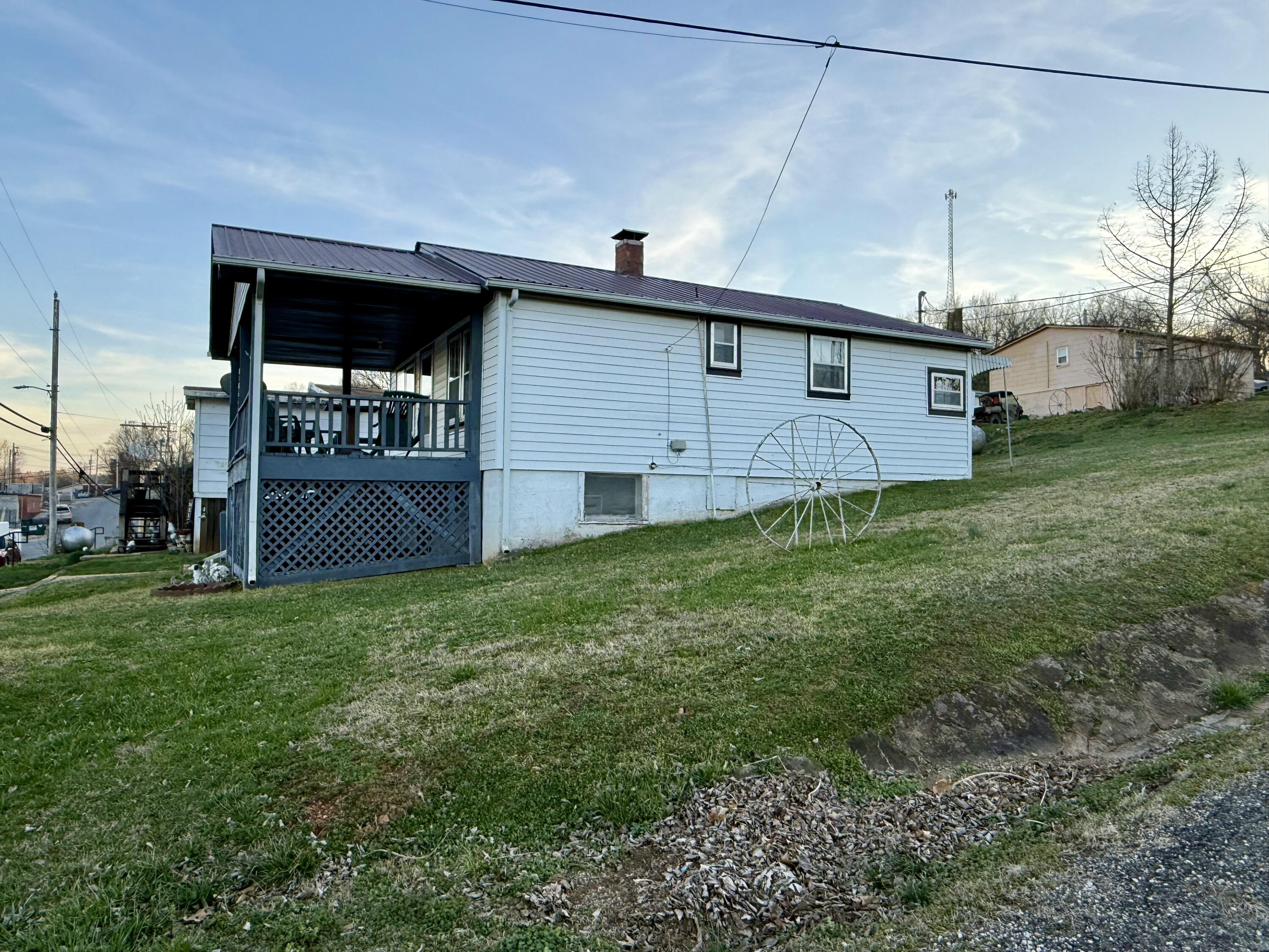 18143 Second Street Property Photo 16