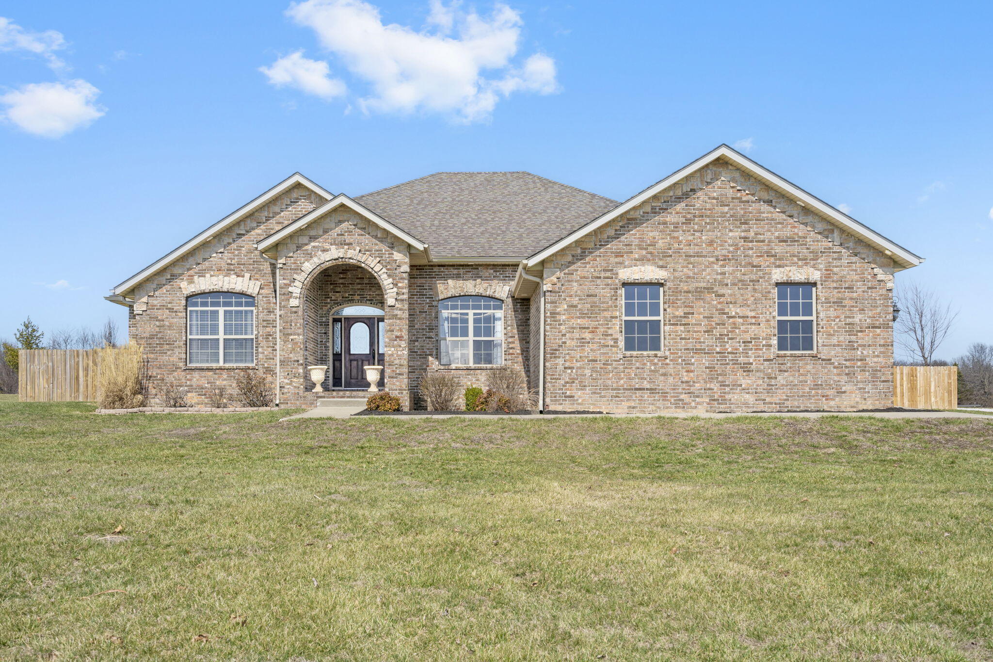 209 Autumn Maple Property Photo 2