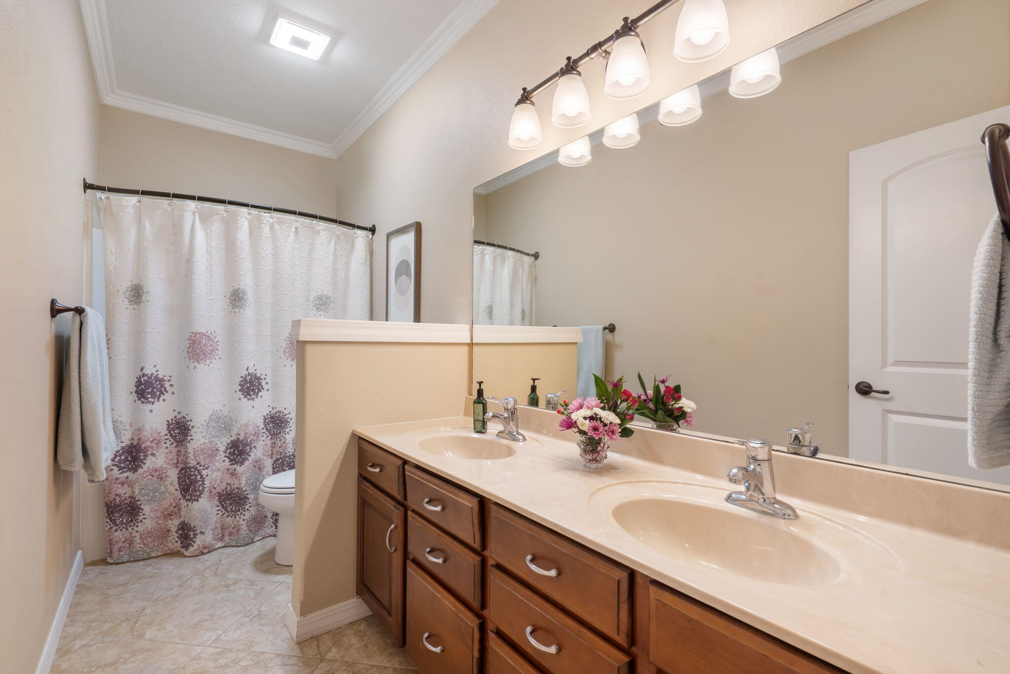 209 Autumn Maple Property Photo 16