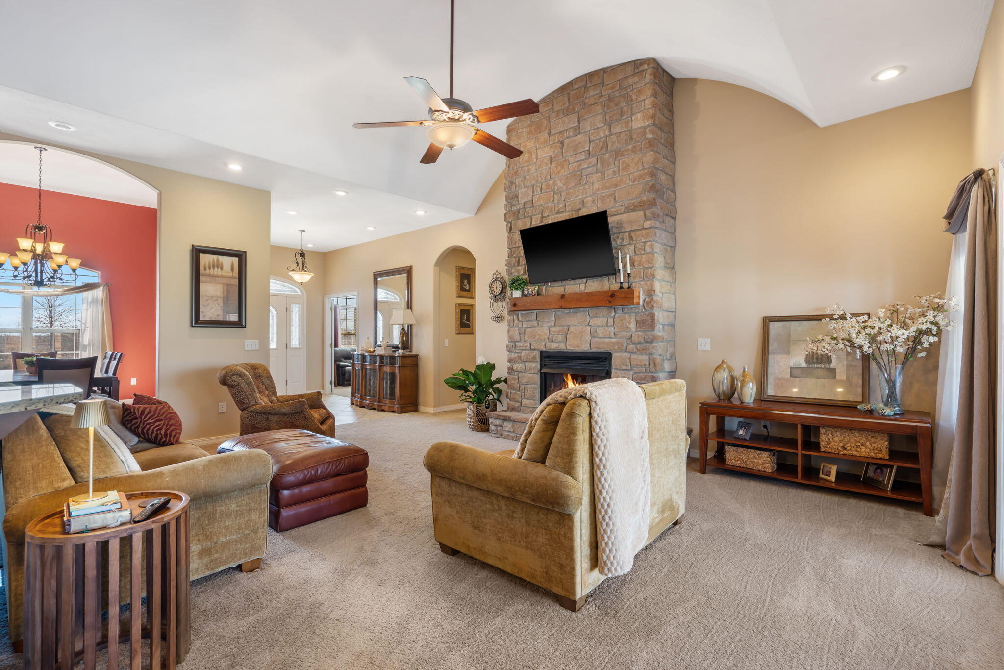 209 Autumn Maple Property Photo 22