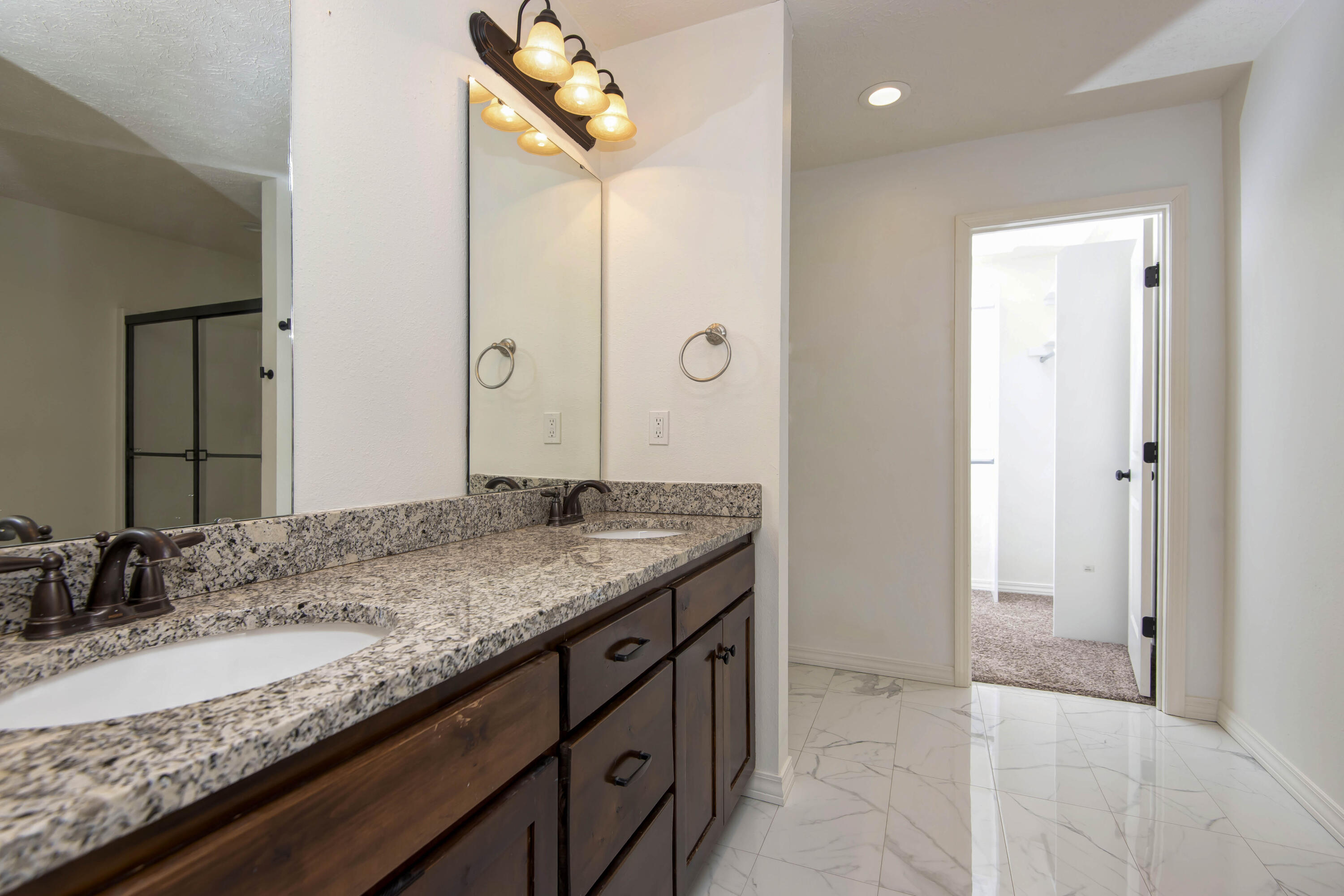 5615 East Gatehouse Drive Property Photo 17