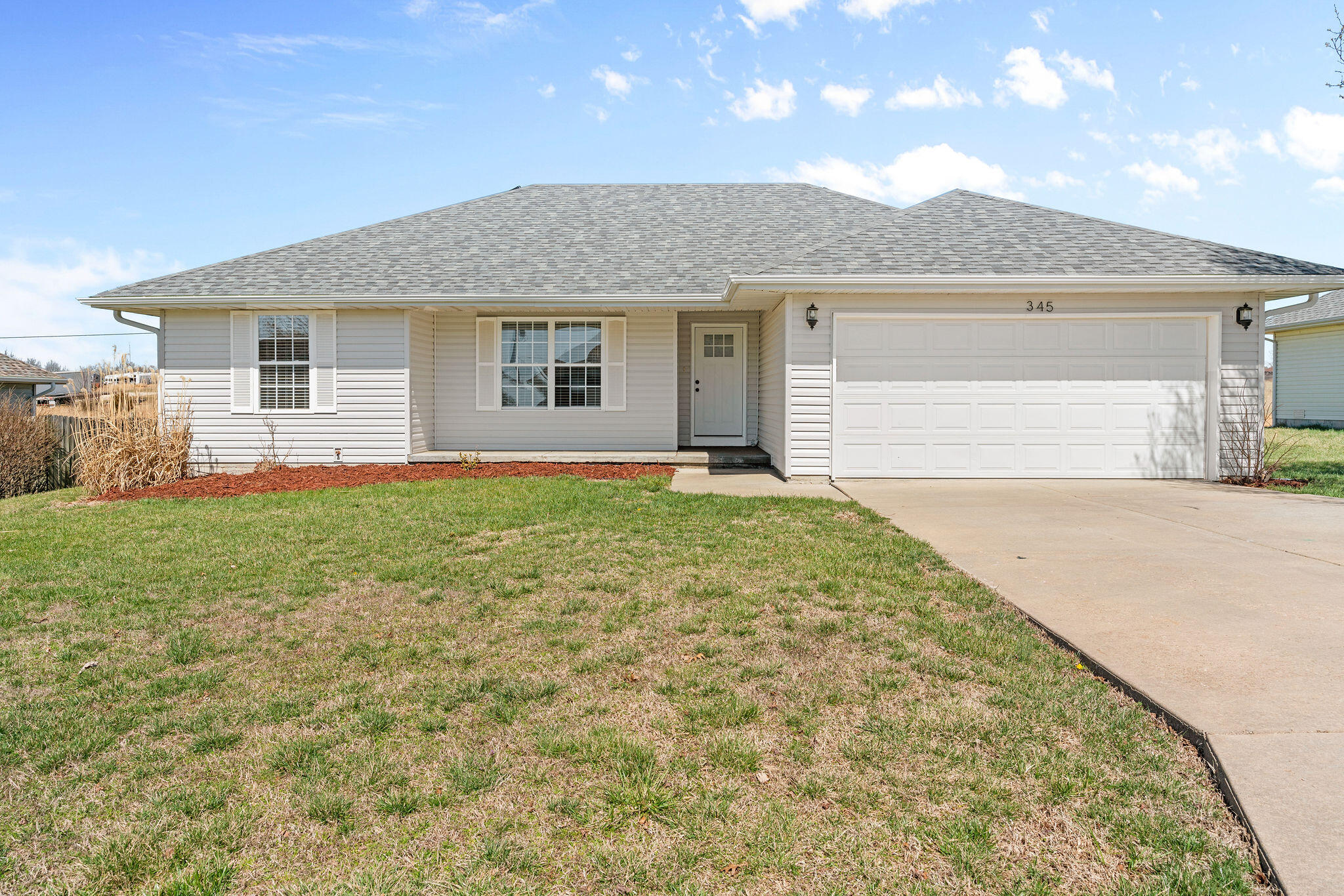 345 Sugar Tree Road Property Photo 1