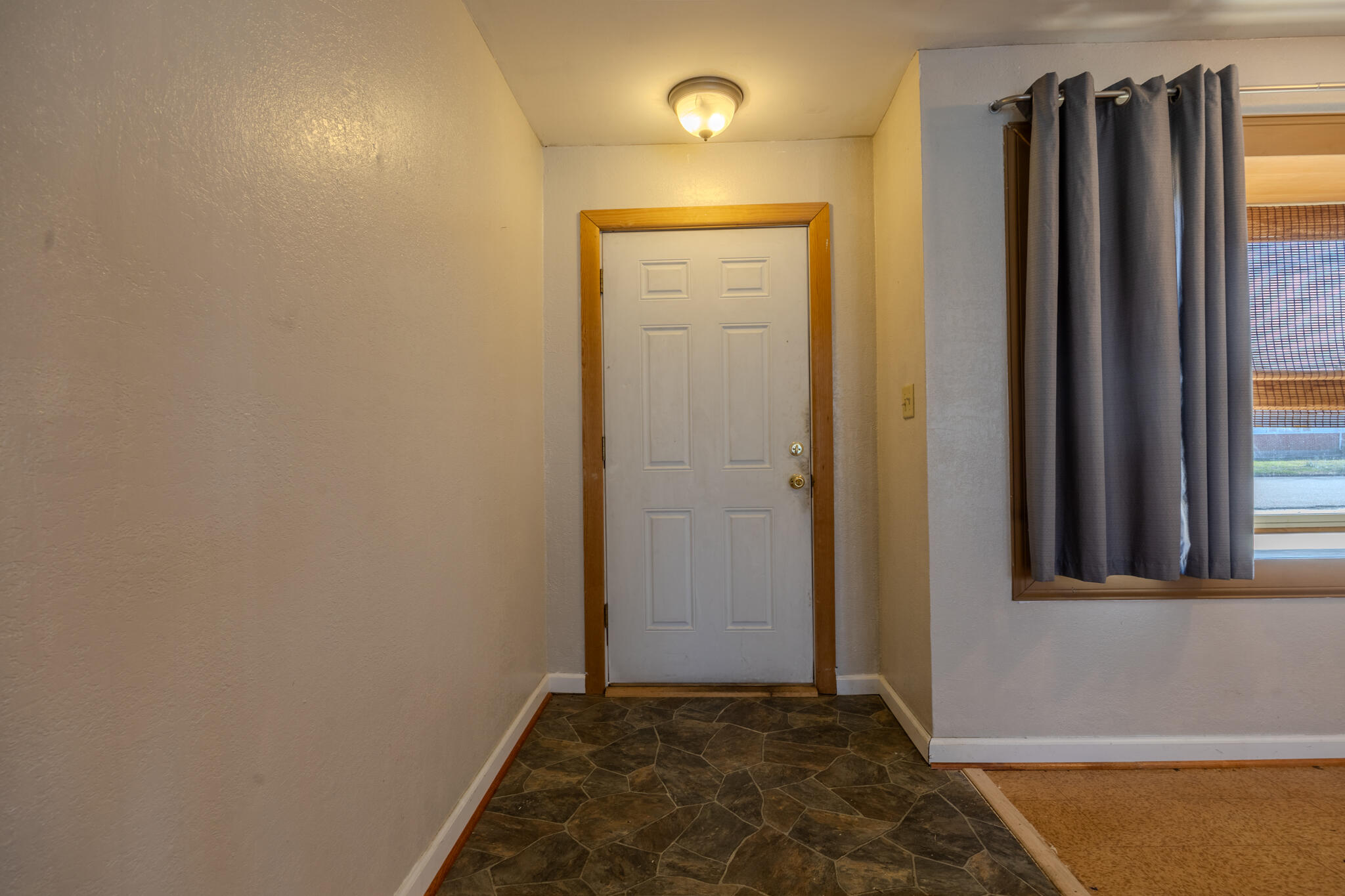 1451 West 5th Street Property Photo 3
