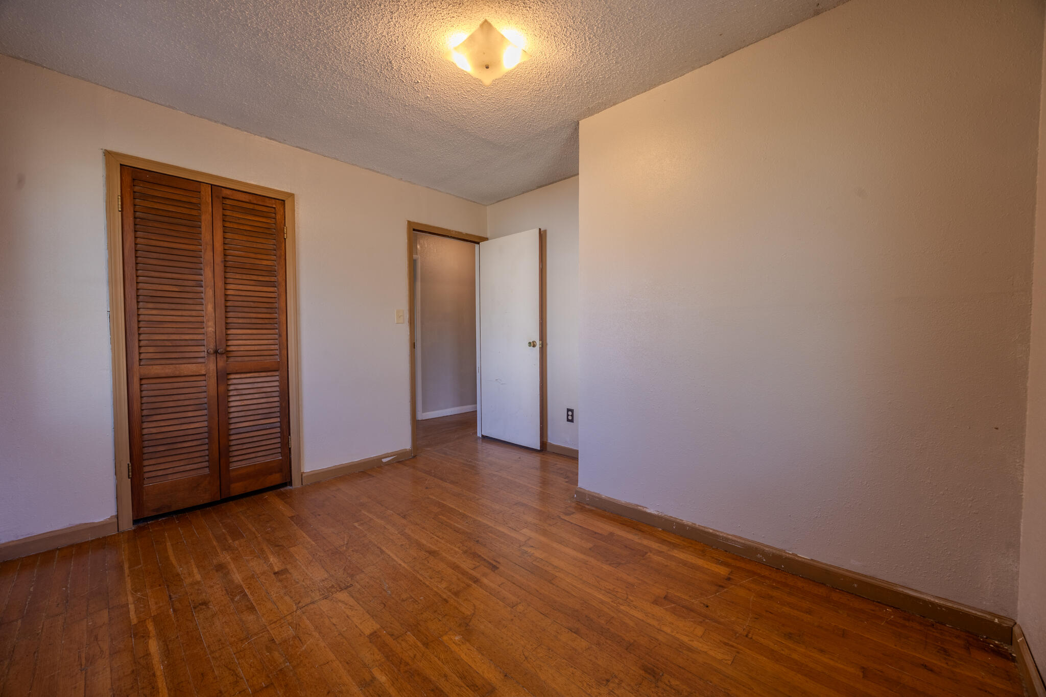 1451 West 5th Street Property Photo 16