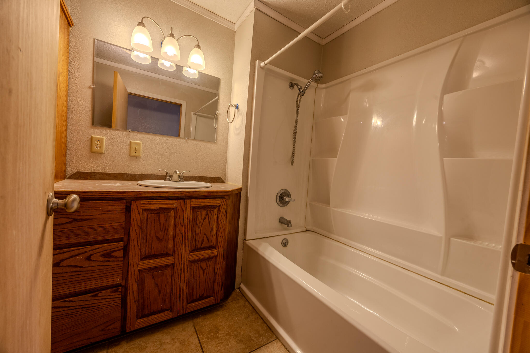 1451 West 5th Street Property Photo 23