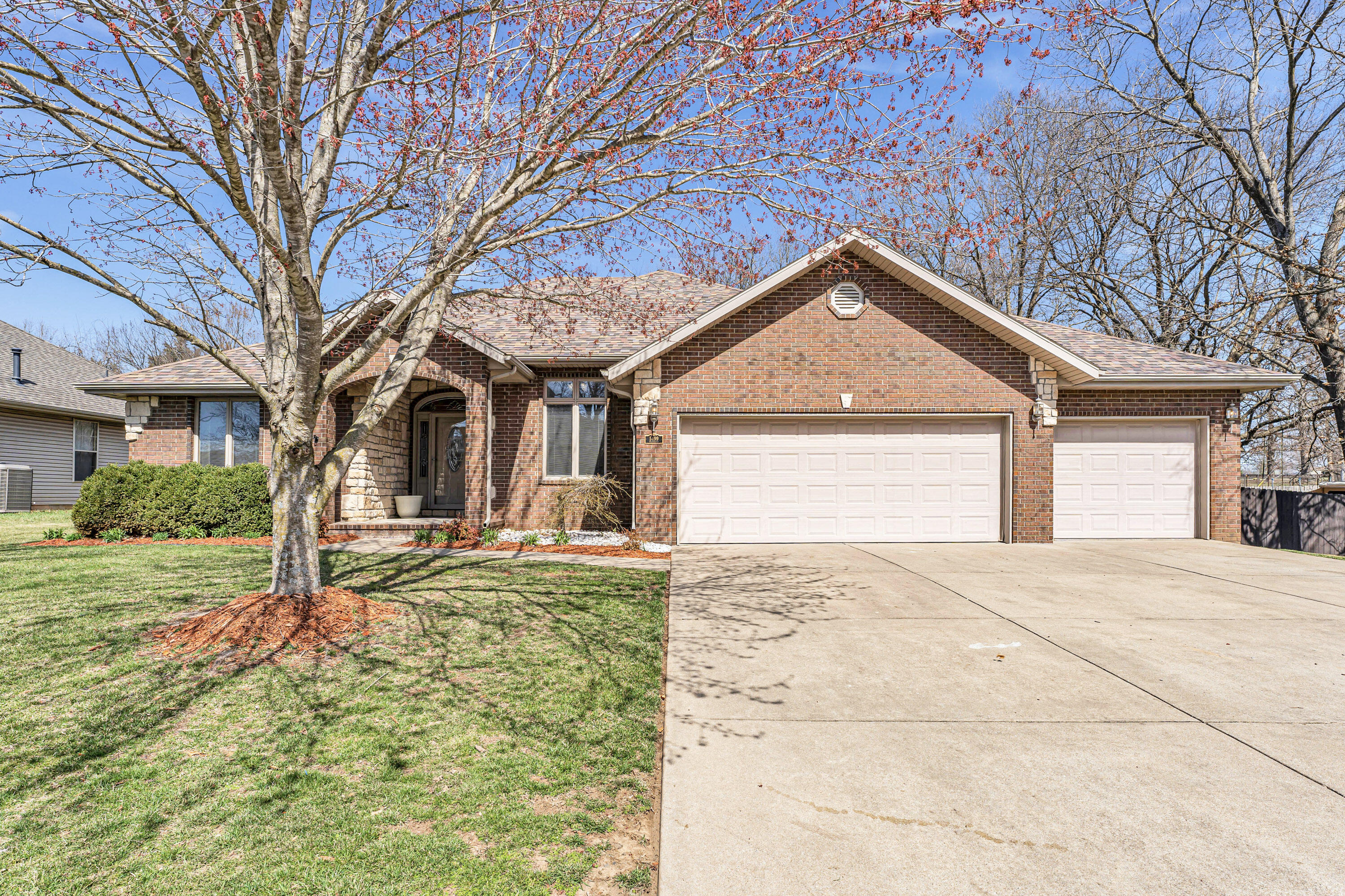 5199 East Hackberry Street Property Photo