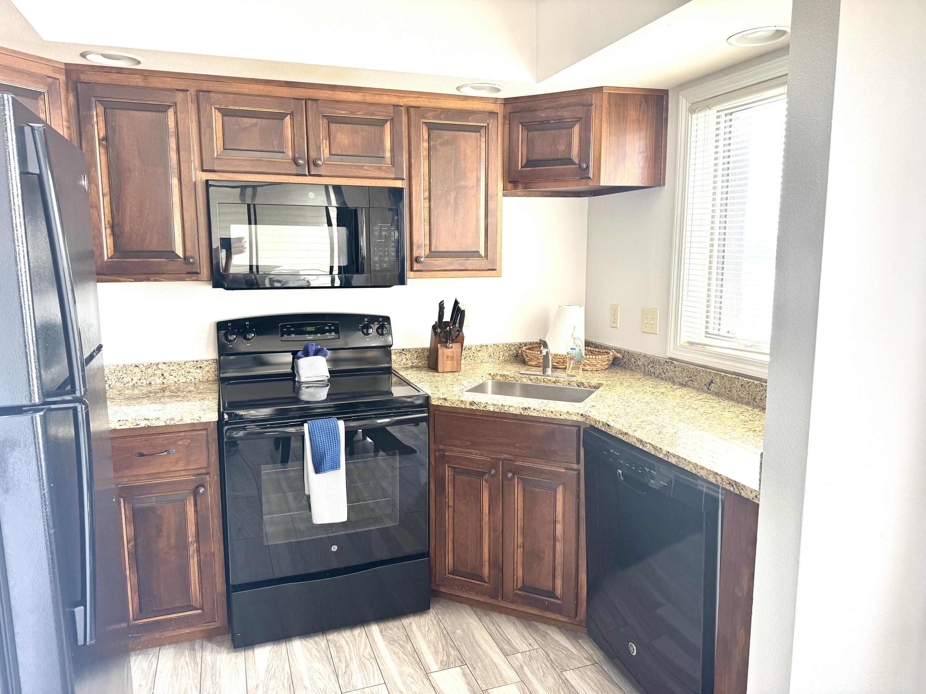 361 Anchors Point Lane Property Photo 15