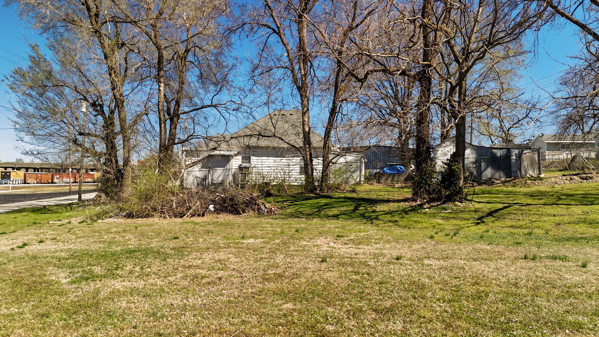 222 North 8th Avenue Property Photo 8