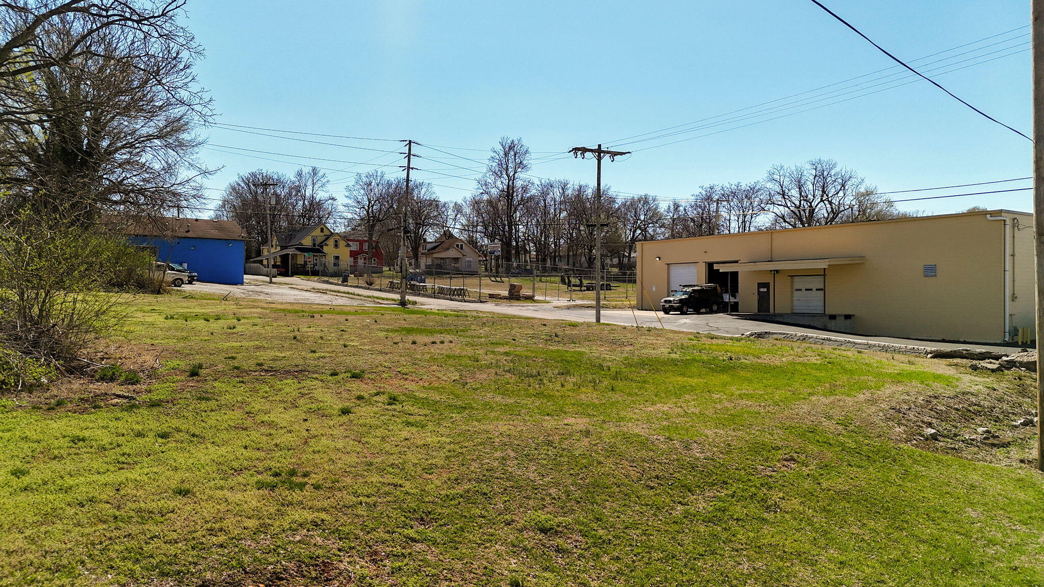 222 North 8th Avenue Property Photo 9