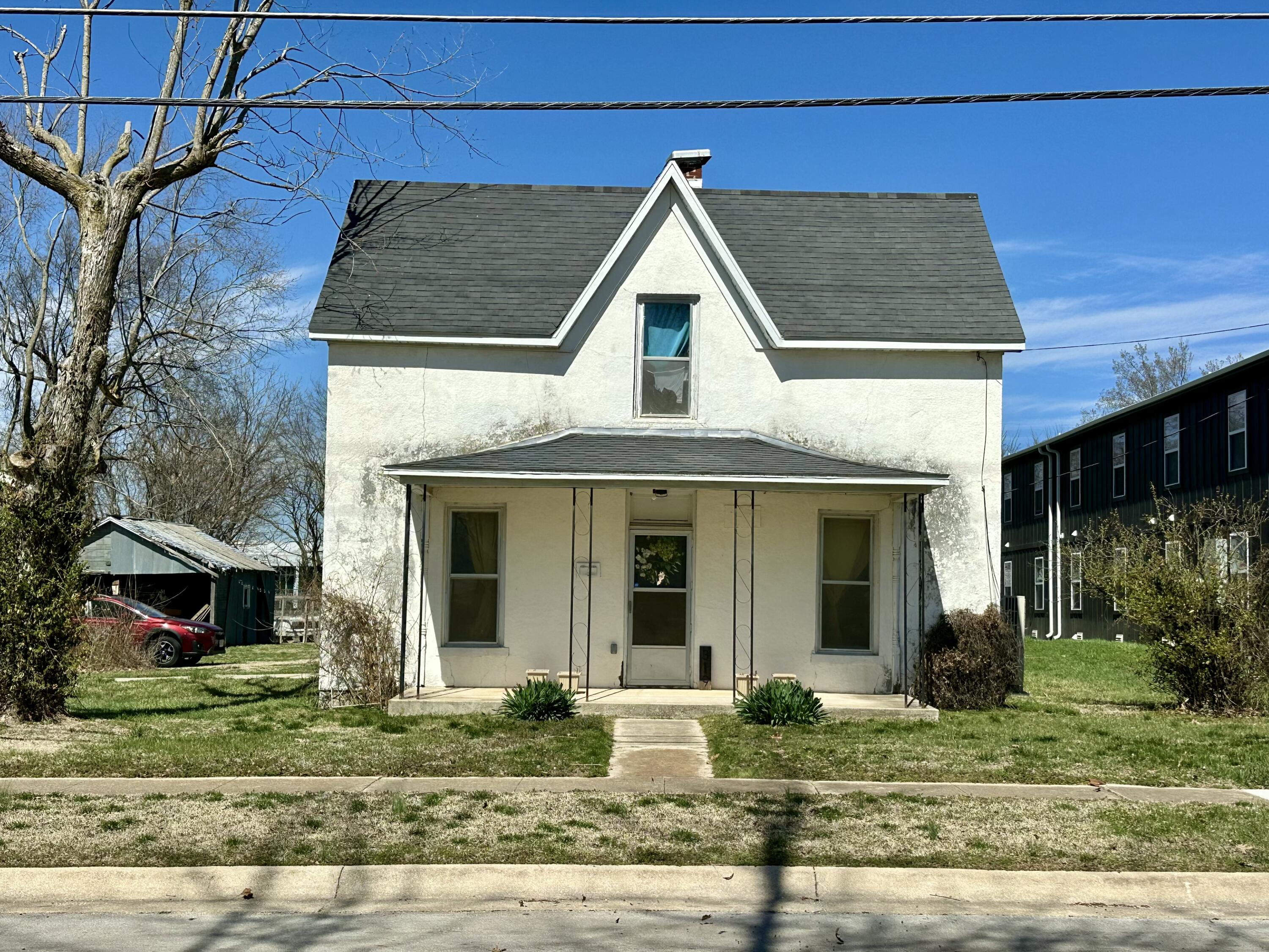 319 Maple Street Property Photo