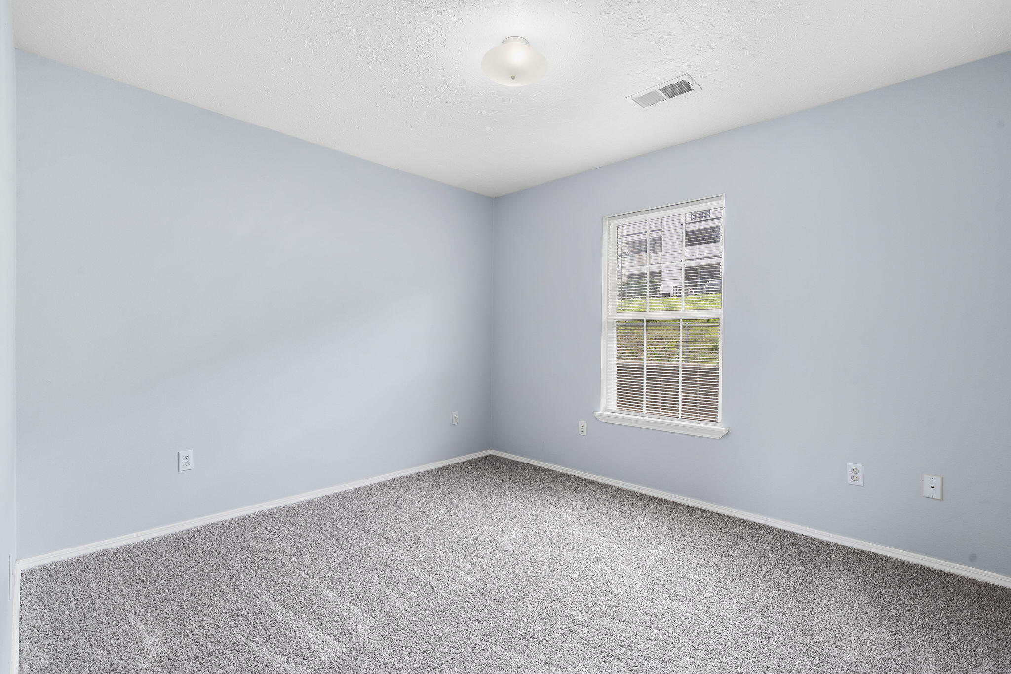 105 Garden Circle Property Photo 16
