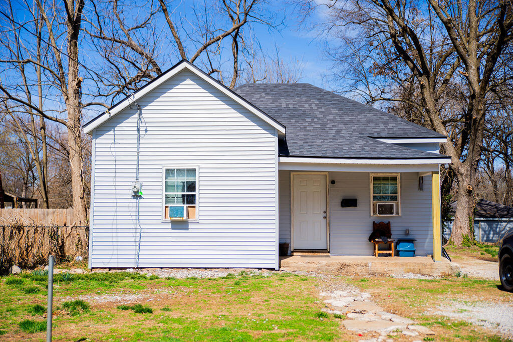 811 West Nichols Street Property Photo
