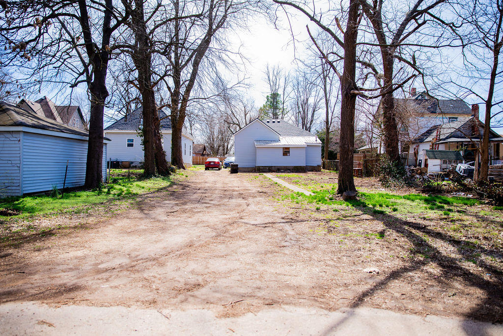 811 West Nichols Street Property Photo 17