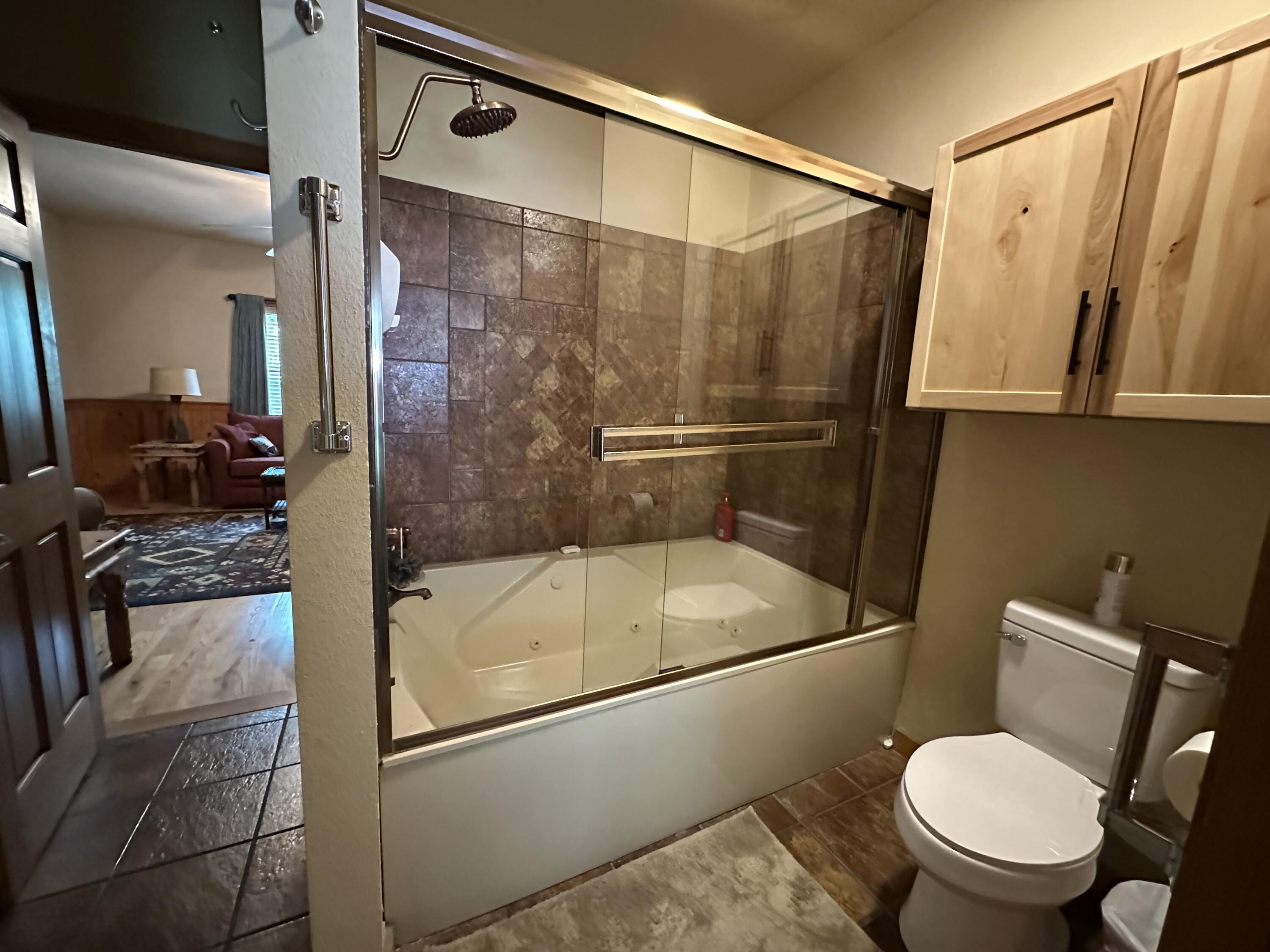 215 Oakridge Road Property Photo 16