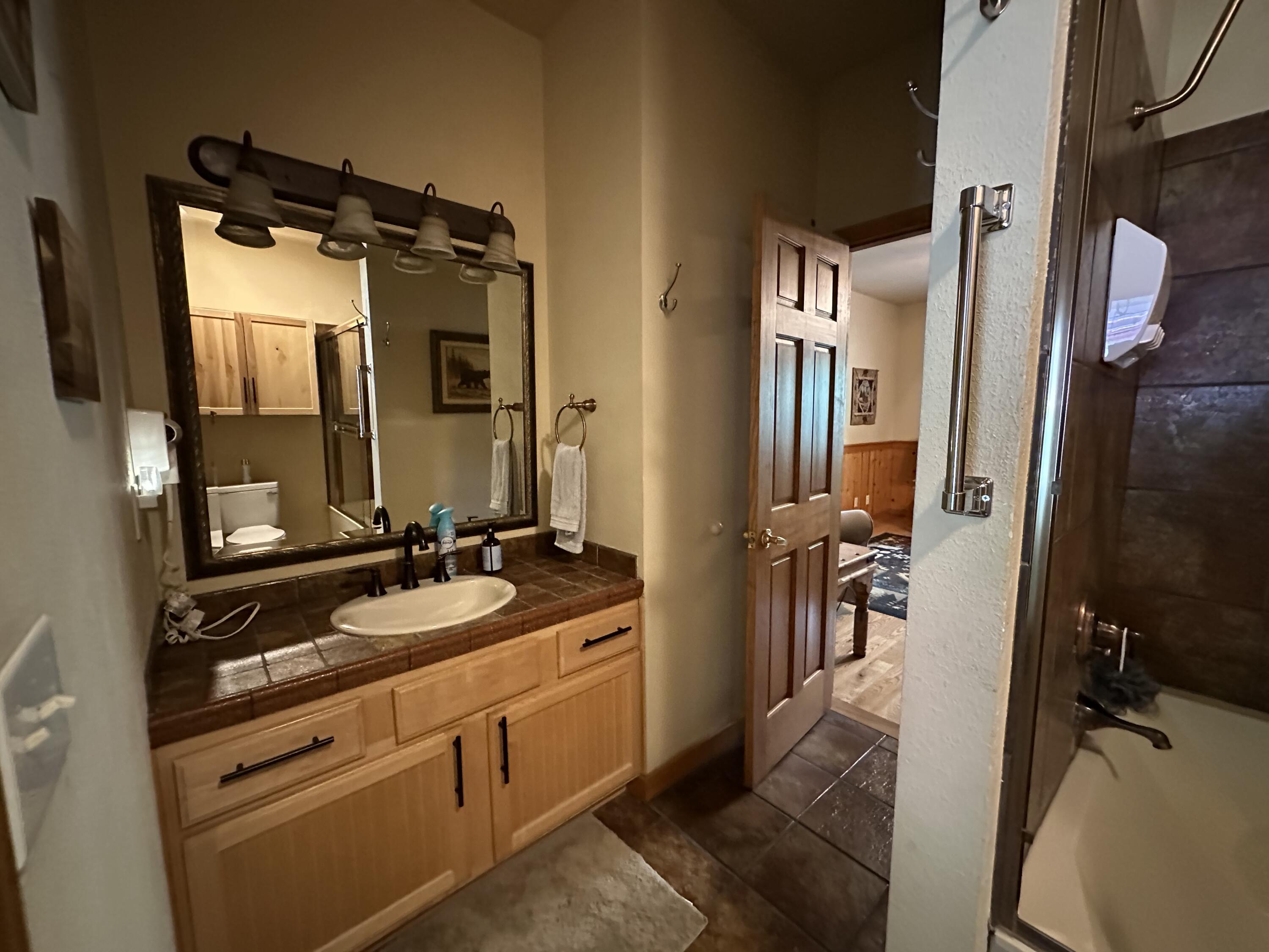 215 Oakridge Road Property Photo 17