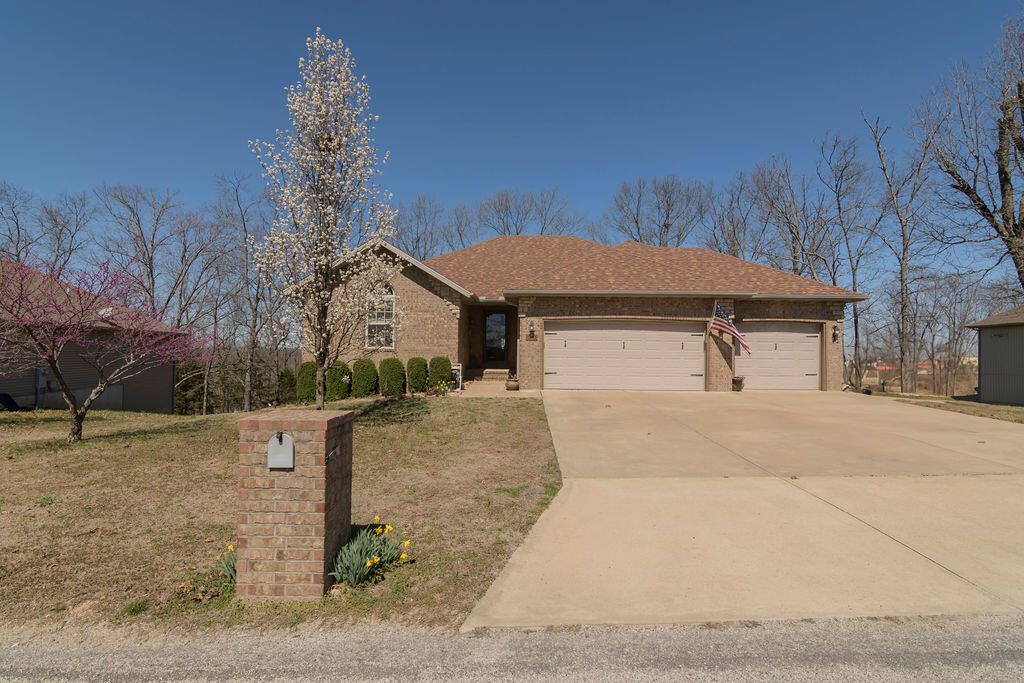 1405 Emory Creek Boulevard Property Photo 1