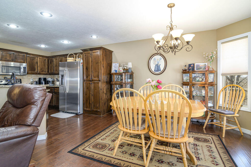 1405 Emory Creek Boulevard Property Photo 15