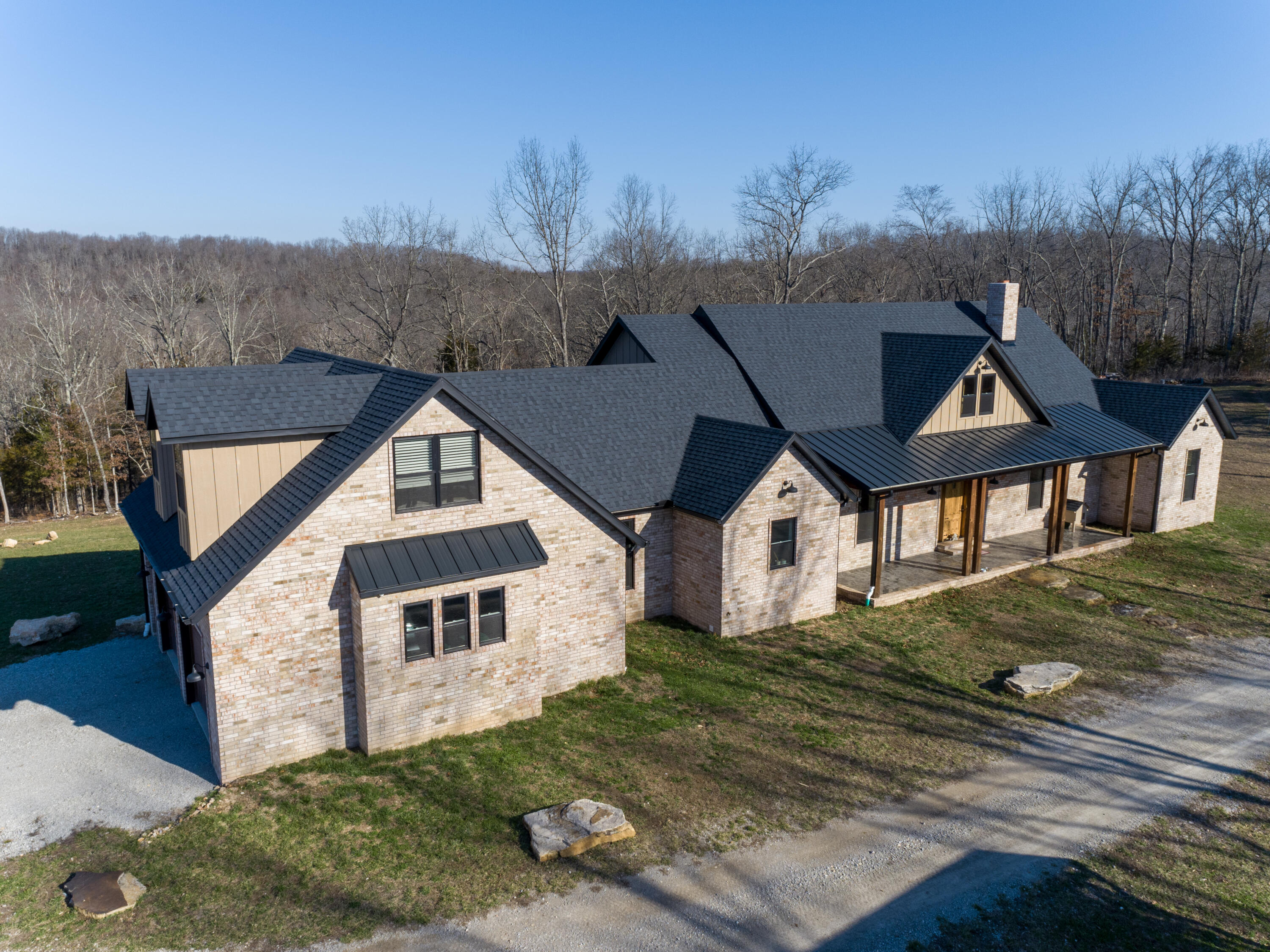 21243 State Highway N Property Photo