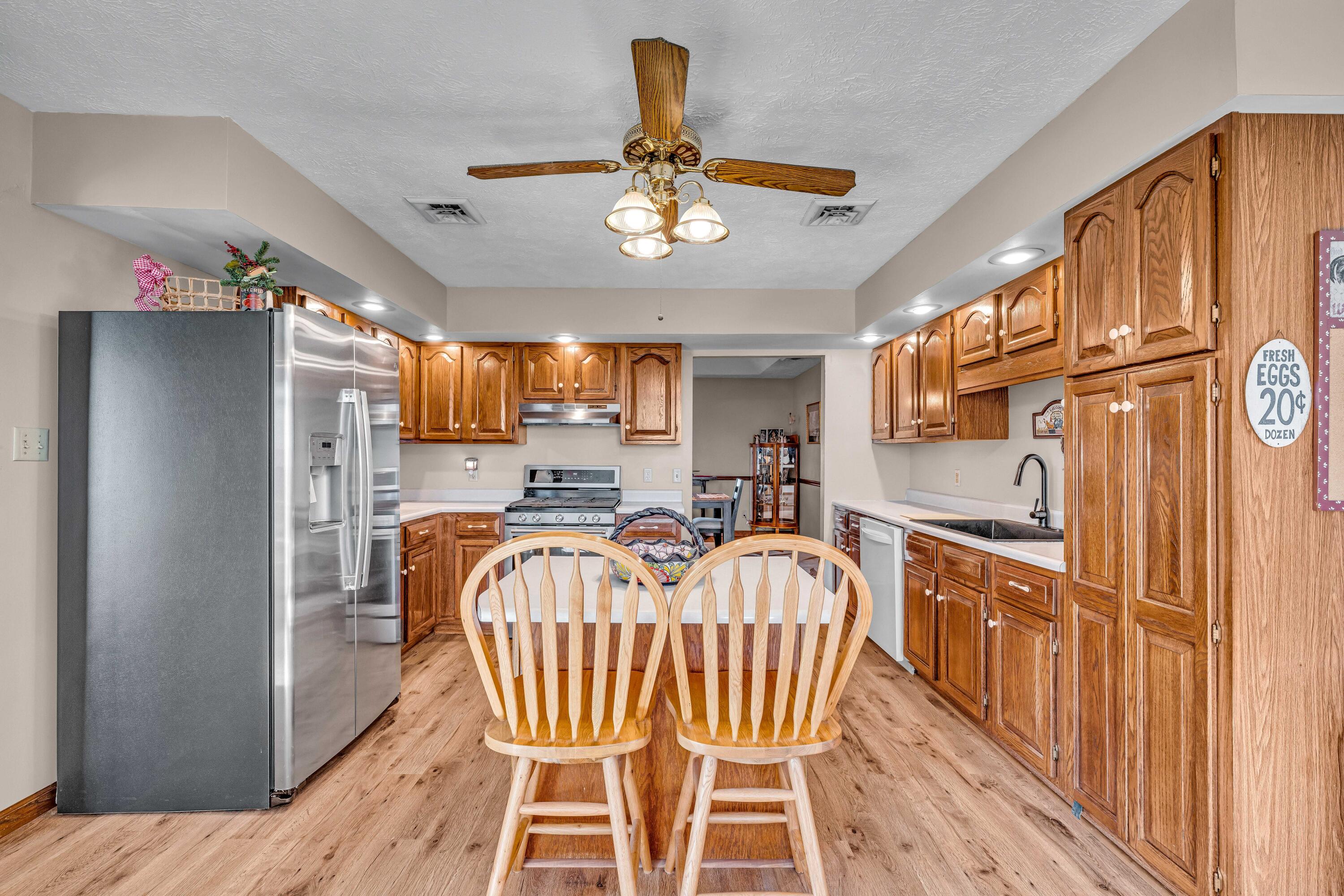 2818 Christie Drive Property Photo 20