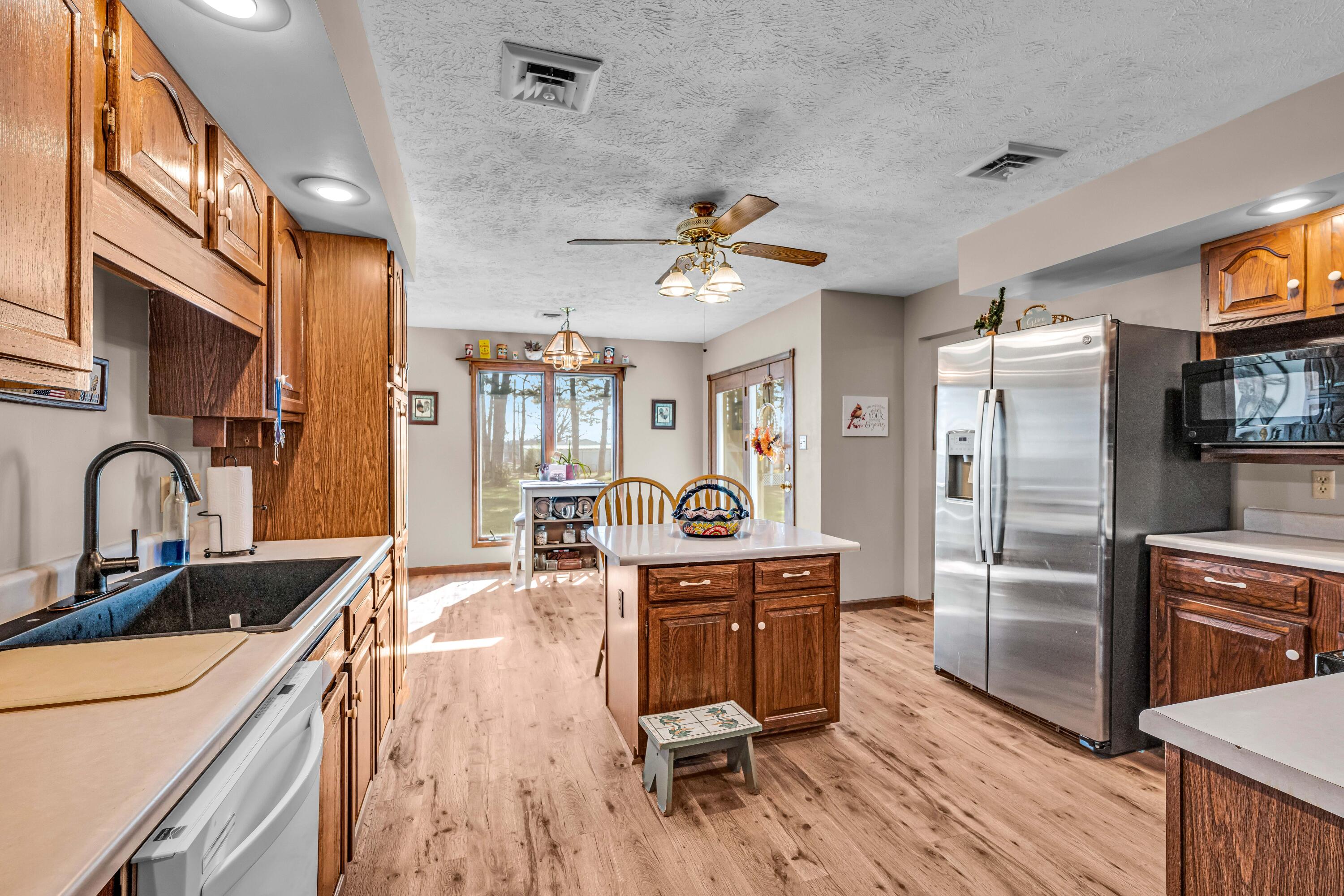 2818 Christie Drive Property Photo 22