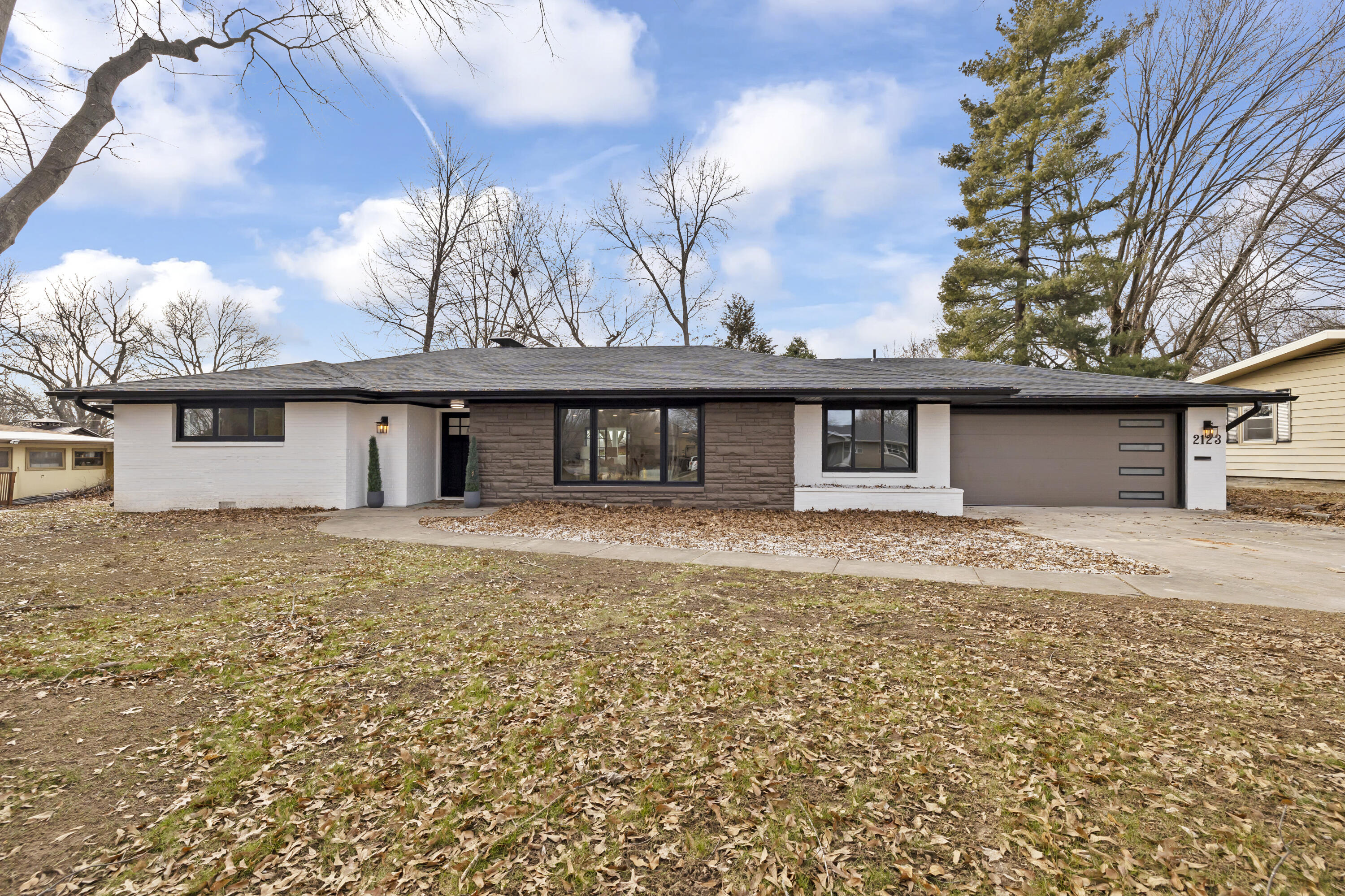 65804 Real Estate Listings Main Image