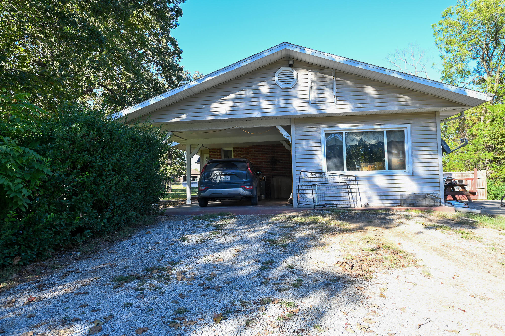 1305 South 145 Road Property Photo 6