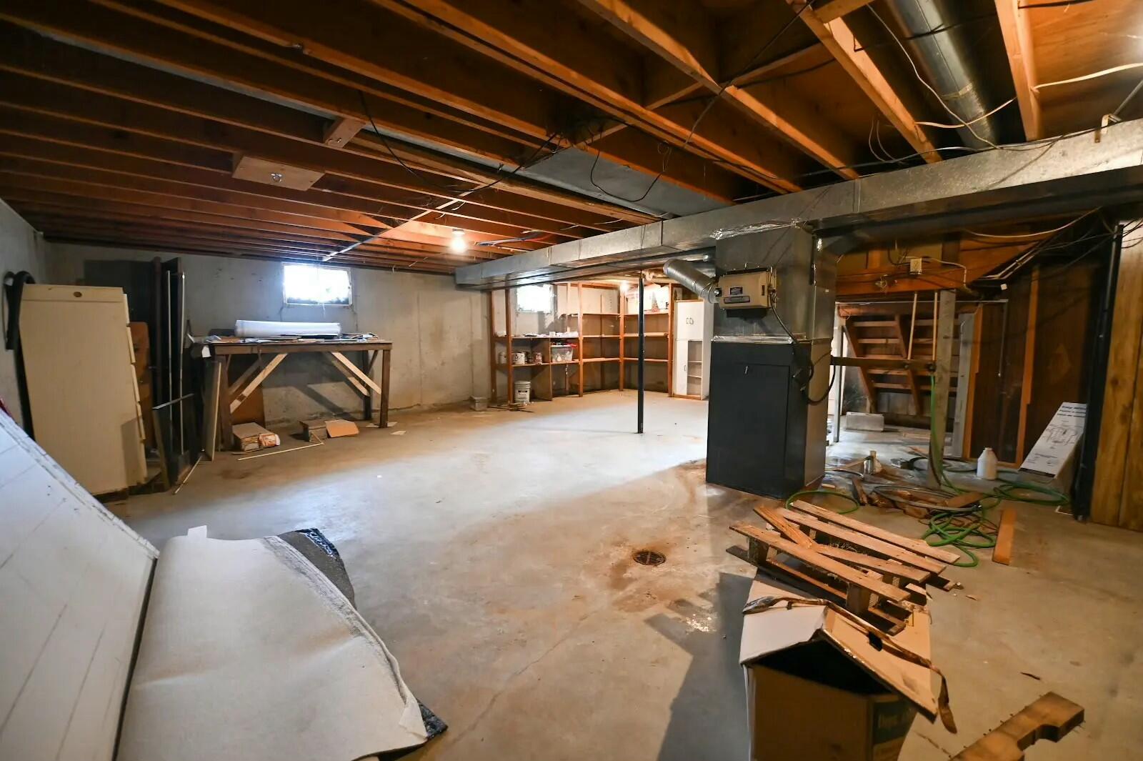 1305 South 145 Road Property Photo 23