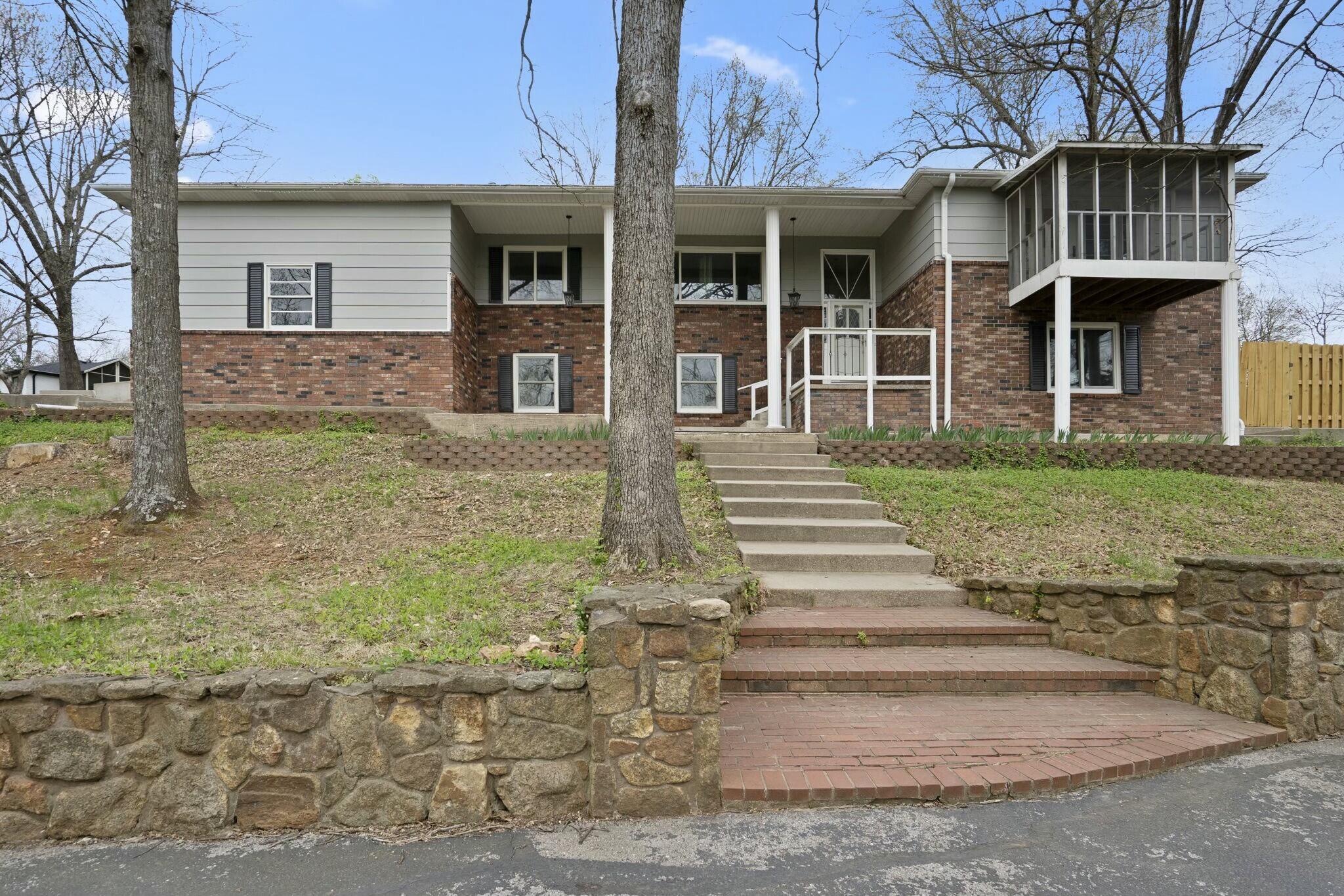 5610 South Farm Road 137 Property Photo