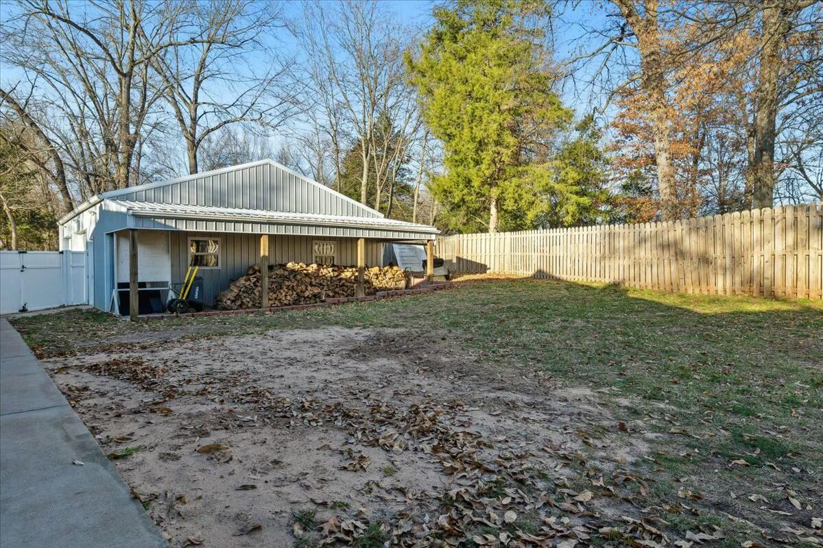 5610 South Farm Road 137 Property Photo 59