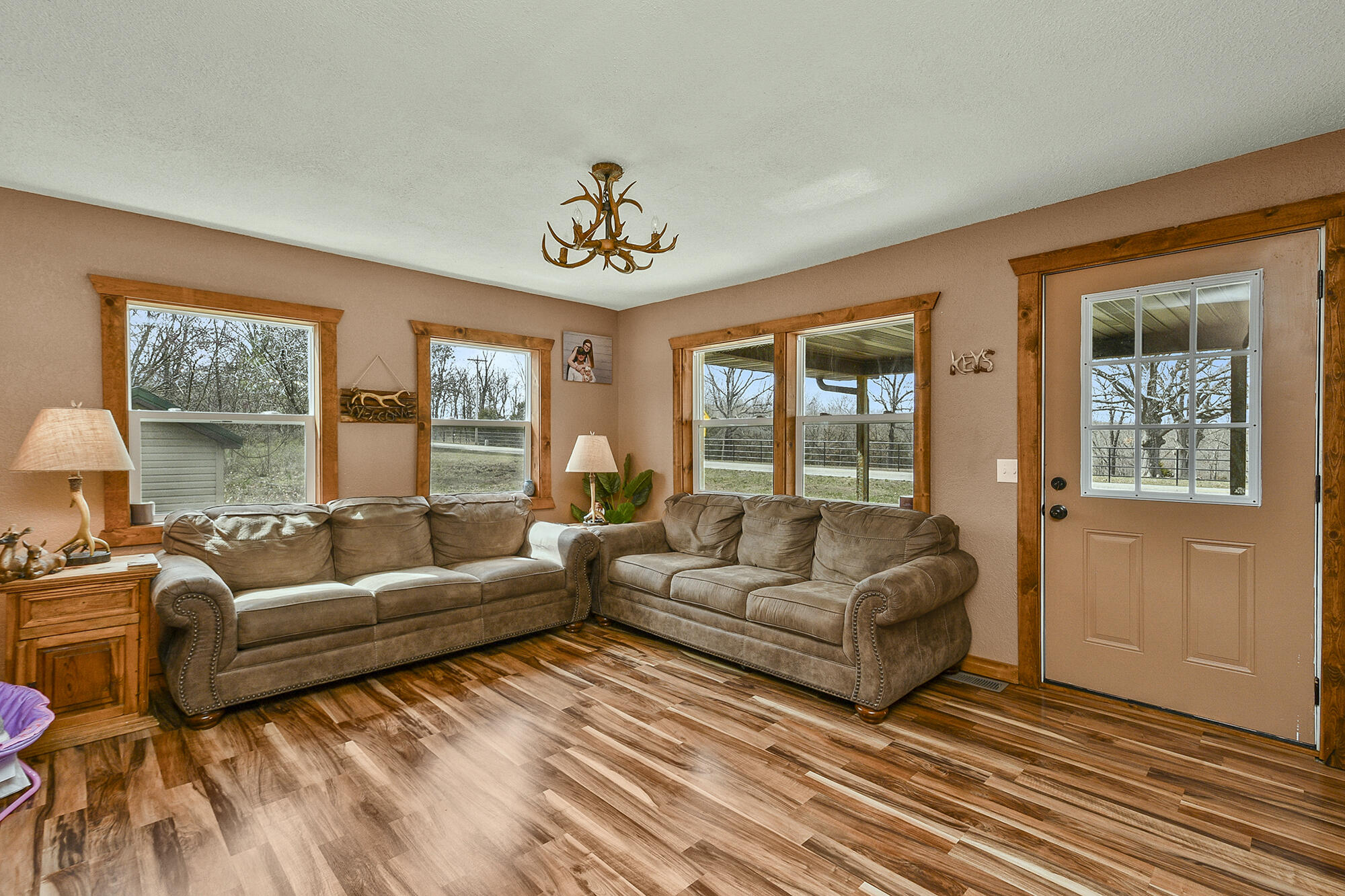 371 State Road F Property Photo 11