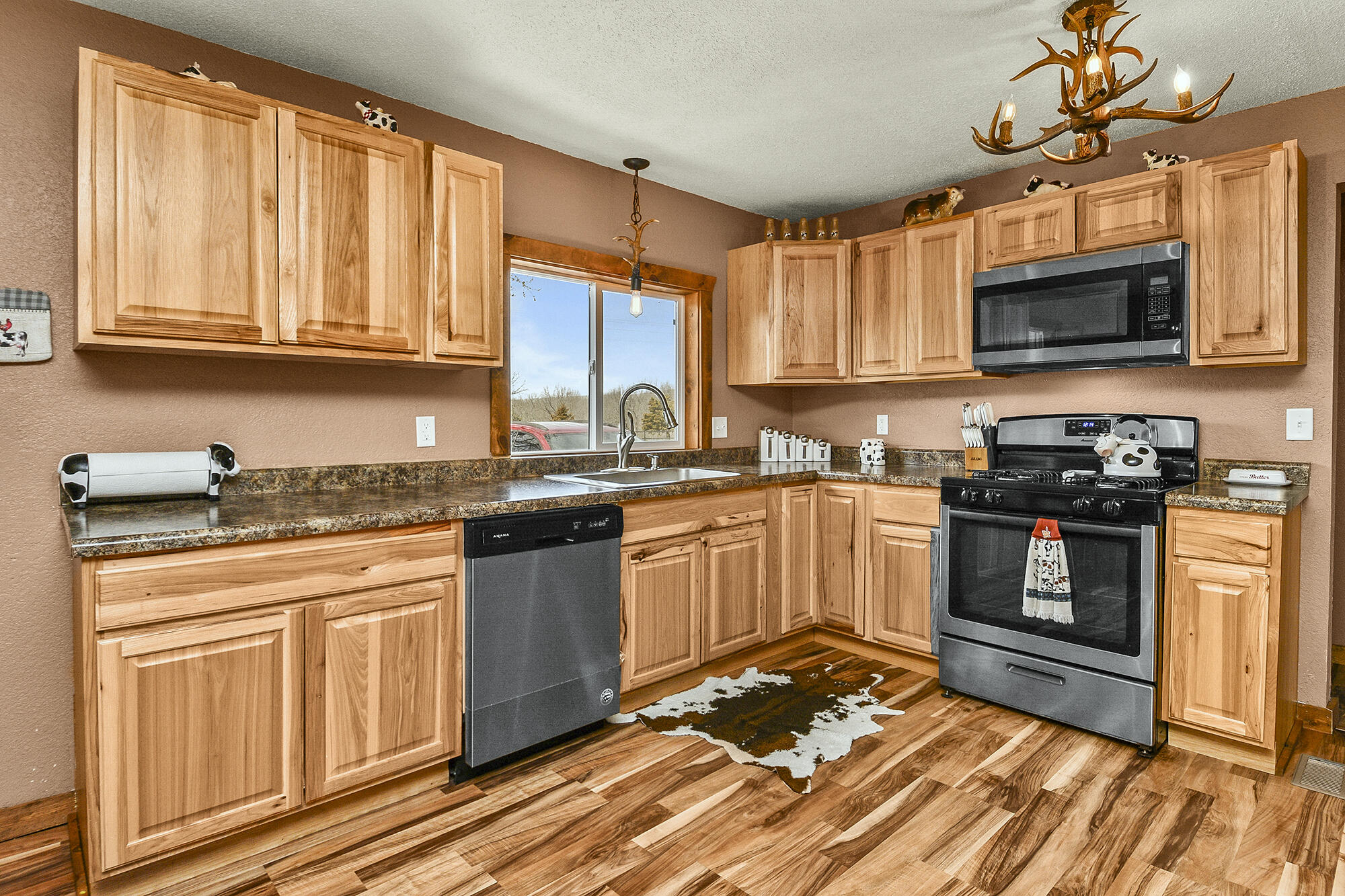 371 State Road F Property Photo 17