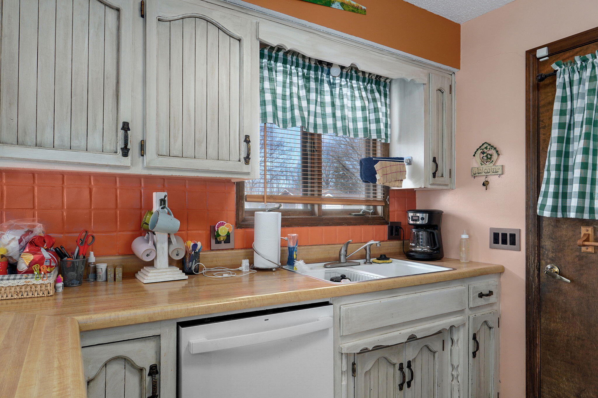4832 South Louise Road Property Photo 11