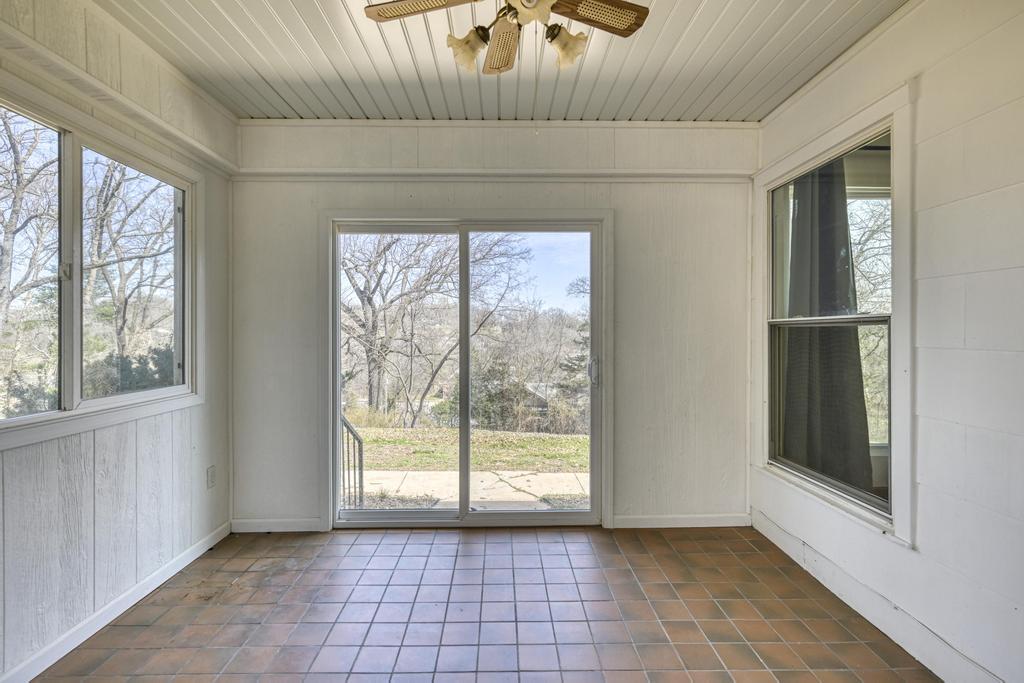 710 Chippewa Street Property Photo 11